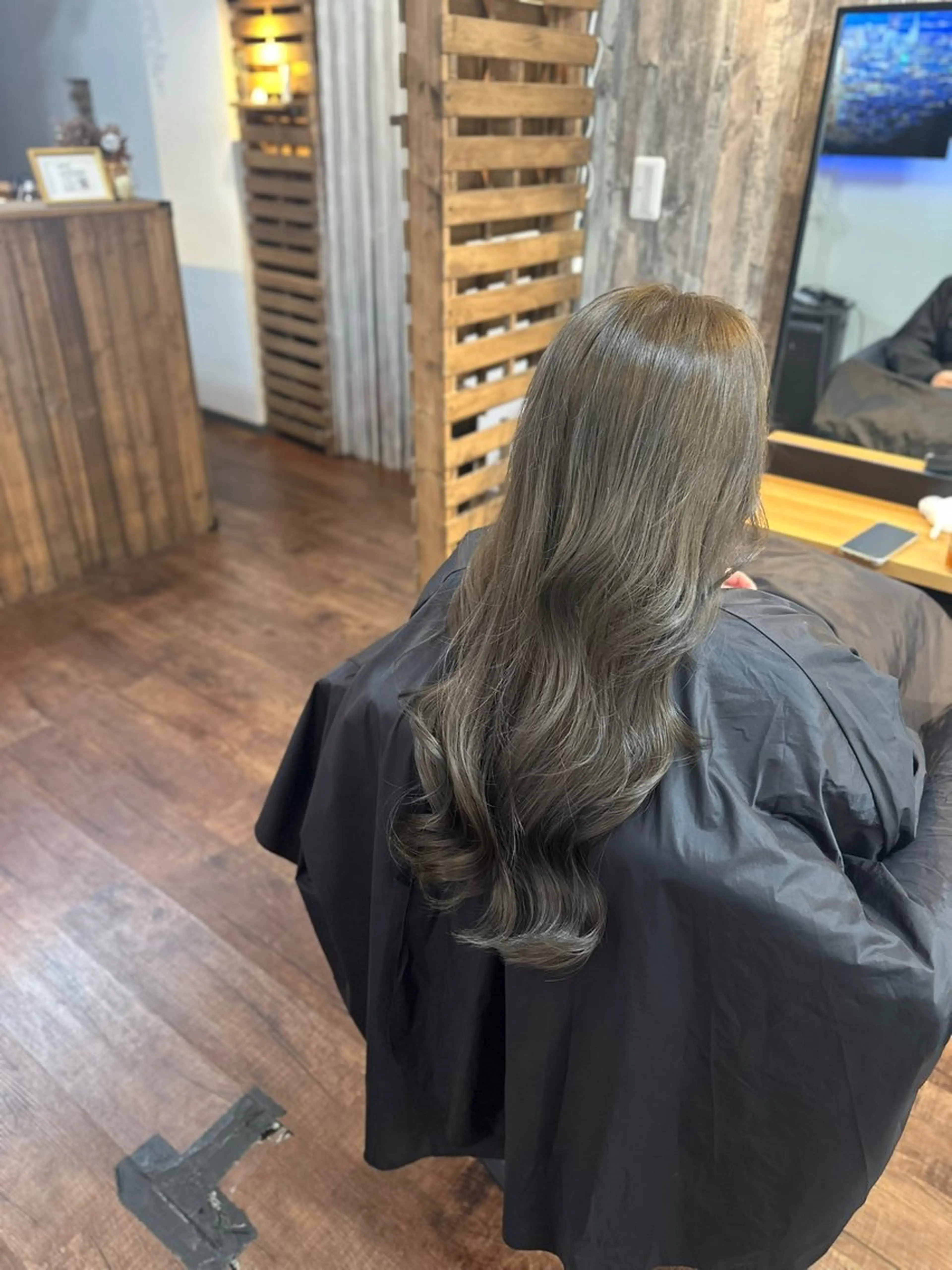 ロング カラー グレージュ カット ヘアカラー トリートメント Lizir  ルズィール所属・Luzir⭐︎ GEN⭐︎のヘアスタイル