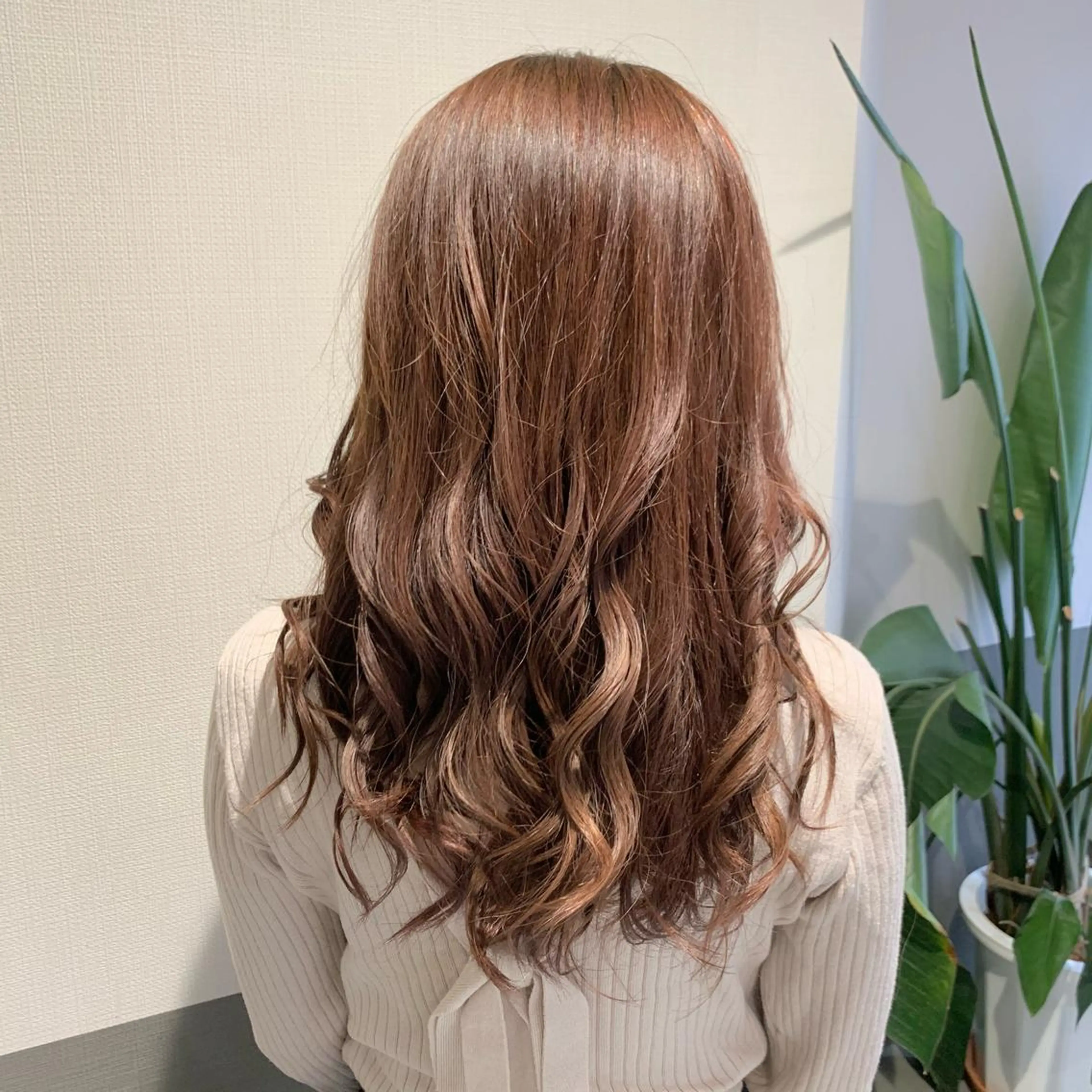 セミロング カラー ブラウンカラー ピンクカラー ピンクブラウン ウサミ/髪質改善 酸性ストレート🌈のヘアスタイル