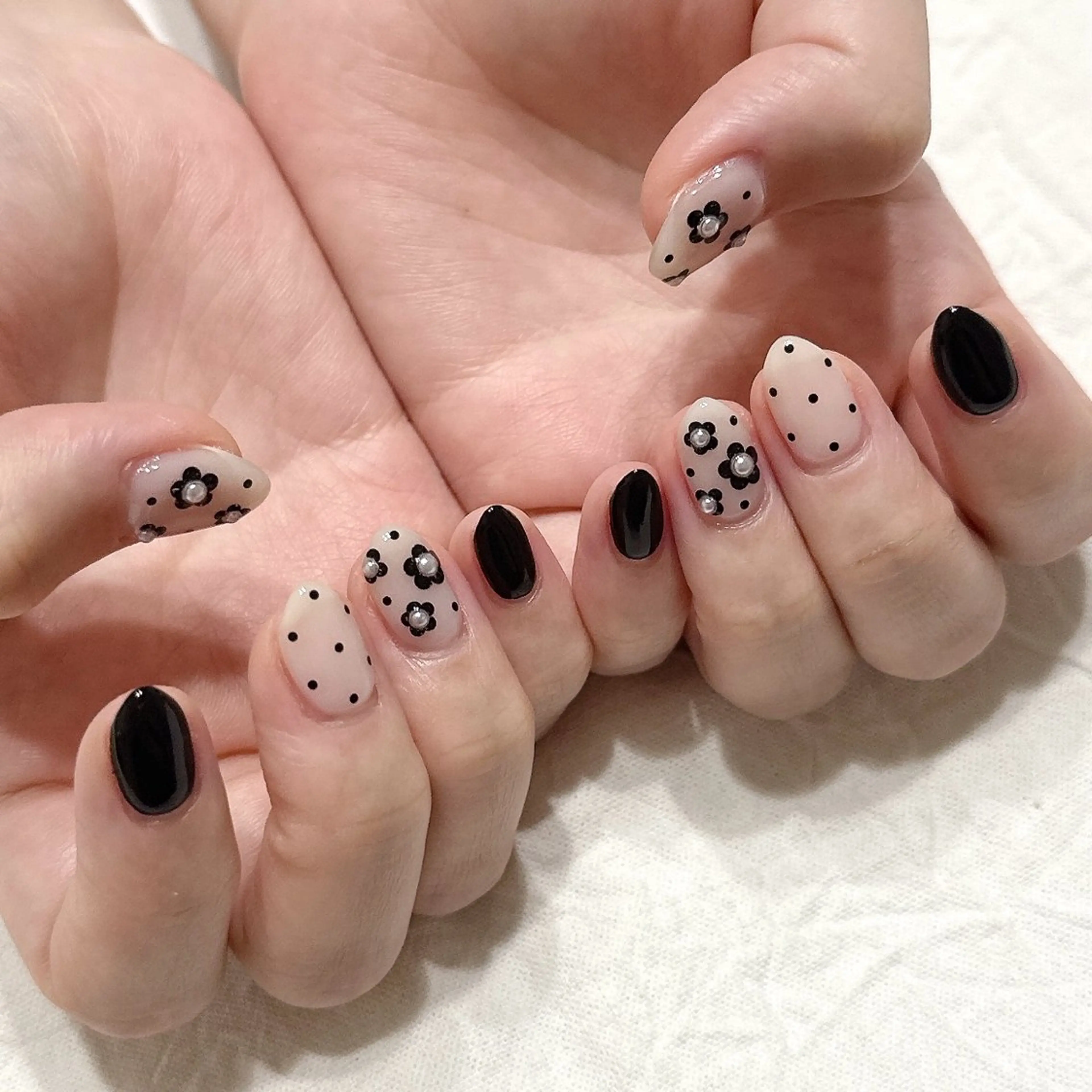 ネイル ホログラムネイル ぷっくりネイル ハンドネイル peaberry nailのネイルデザイン