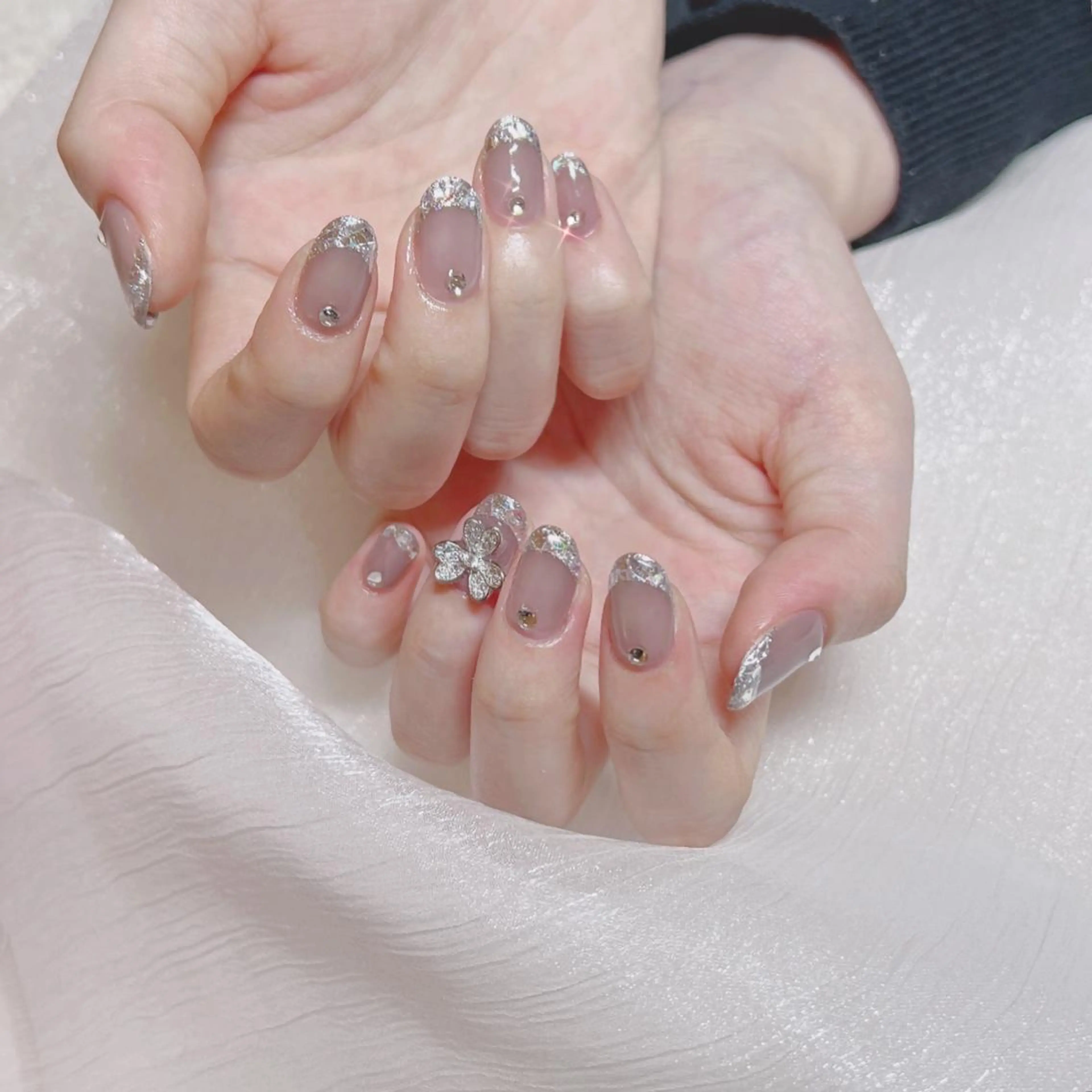 ネイル オーロラネイル フットネイル フレンチネイル ジェルネイル 韓国ネイル ハンドネイル ハンドケア 【ENサロン】 Rei🎀Nailのネイルデザイン