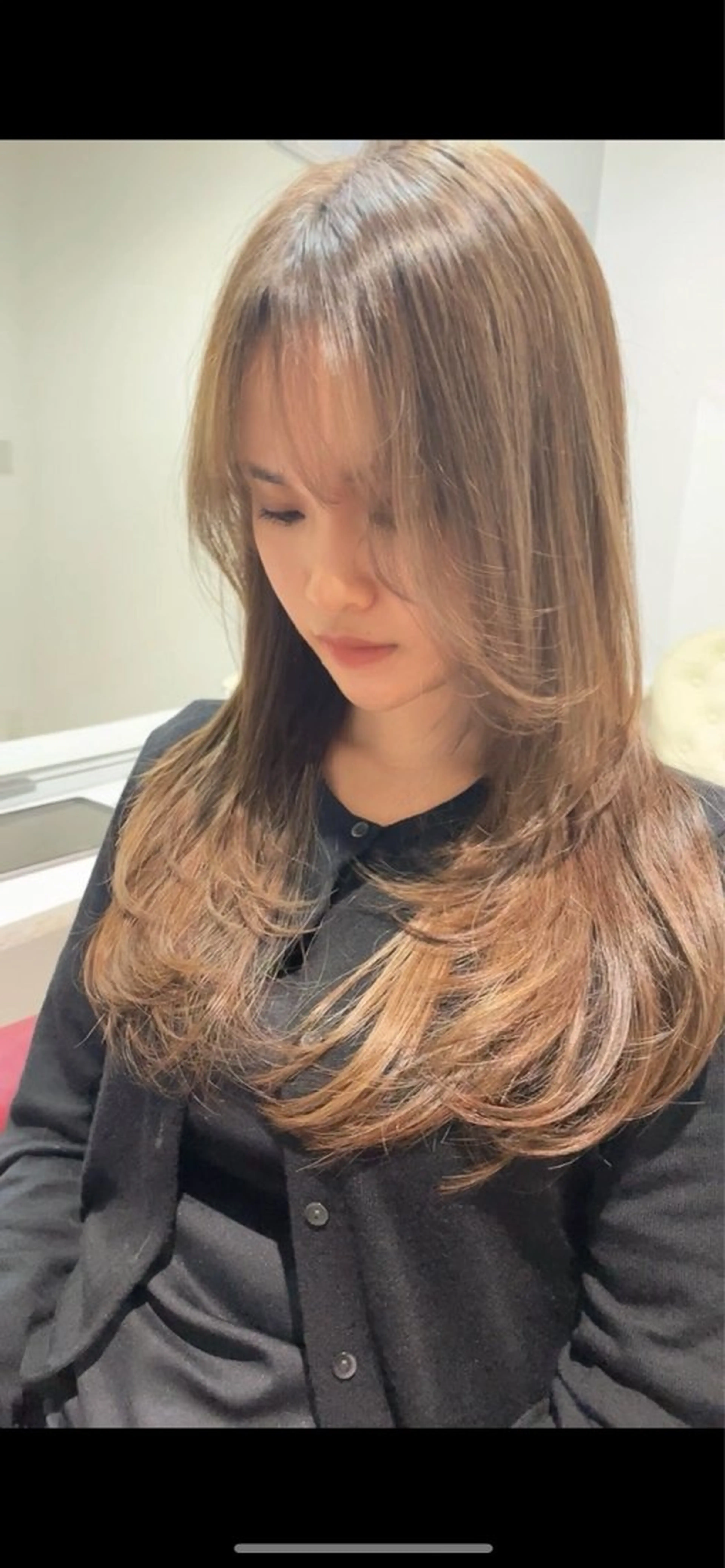 ロング Merlyosaka 早川未来のヘアスタイル