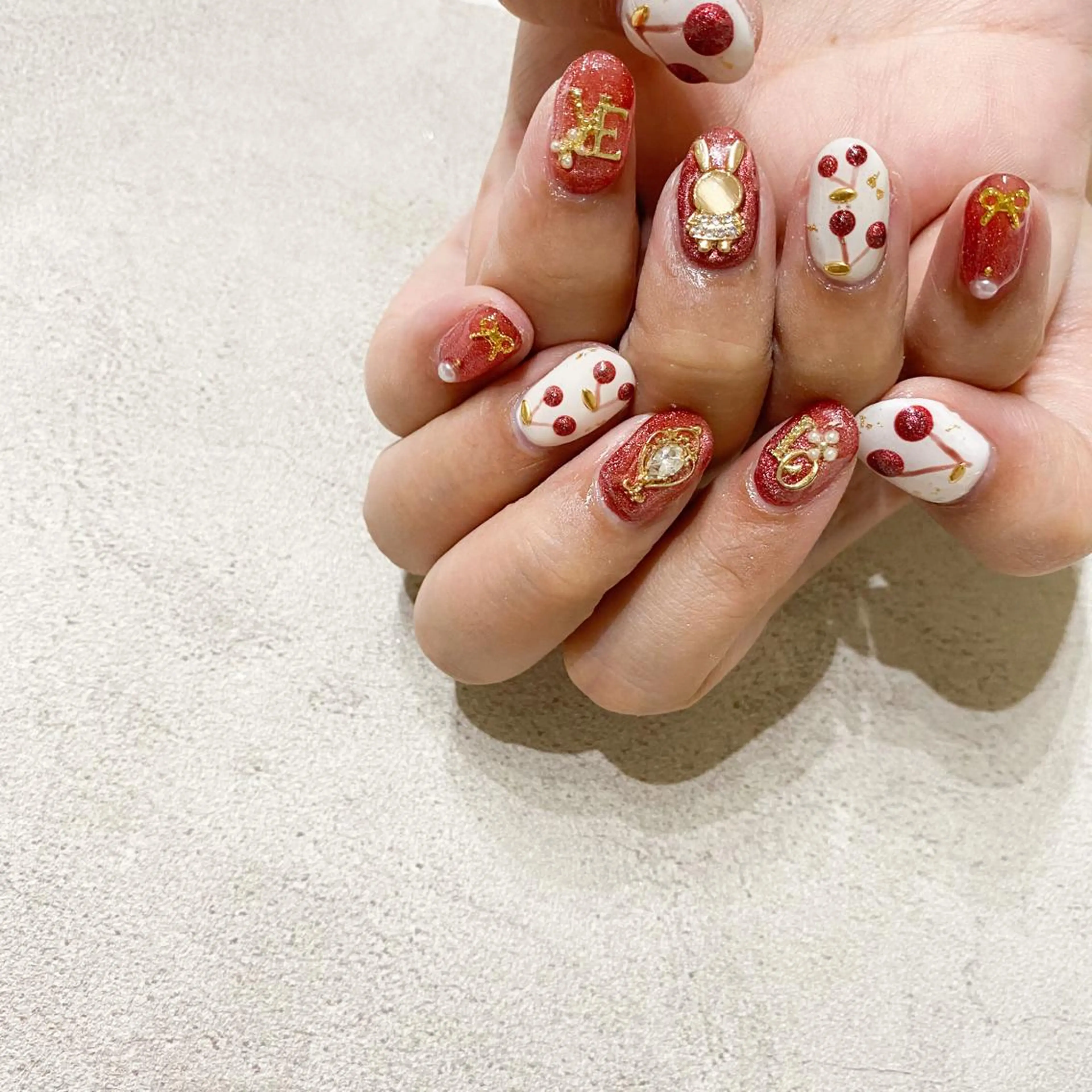 ネイル ハンドネイル ゴテゴテ💙ワンホン リオナのネイルデザイン