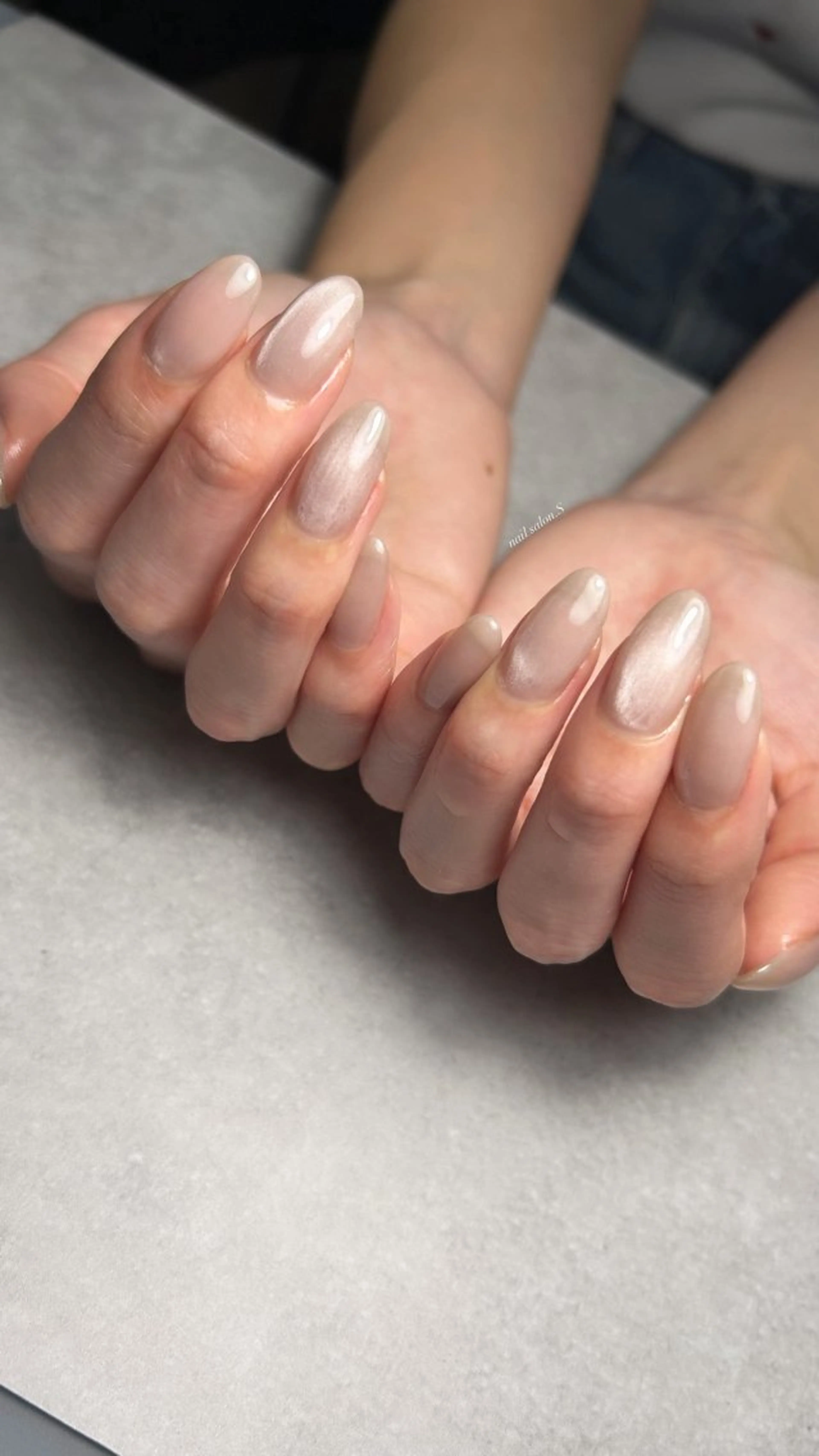 ネイル ジェルネイル 韓国ネイル ロングネイル マグネットネイル マグネットワンカラー ハンドネイル 関山 志乃のネイルデザイン