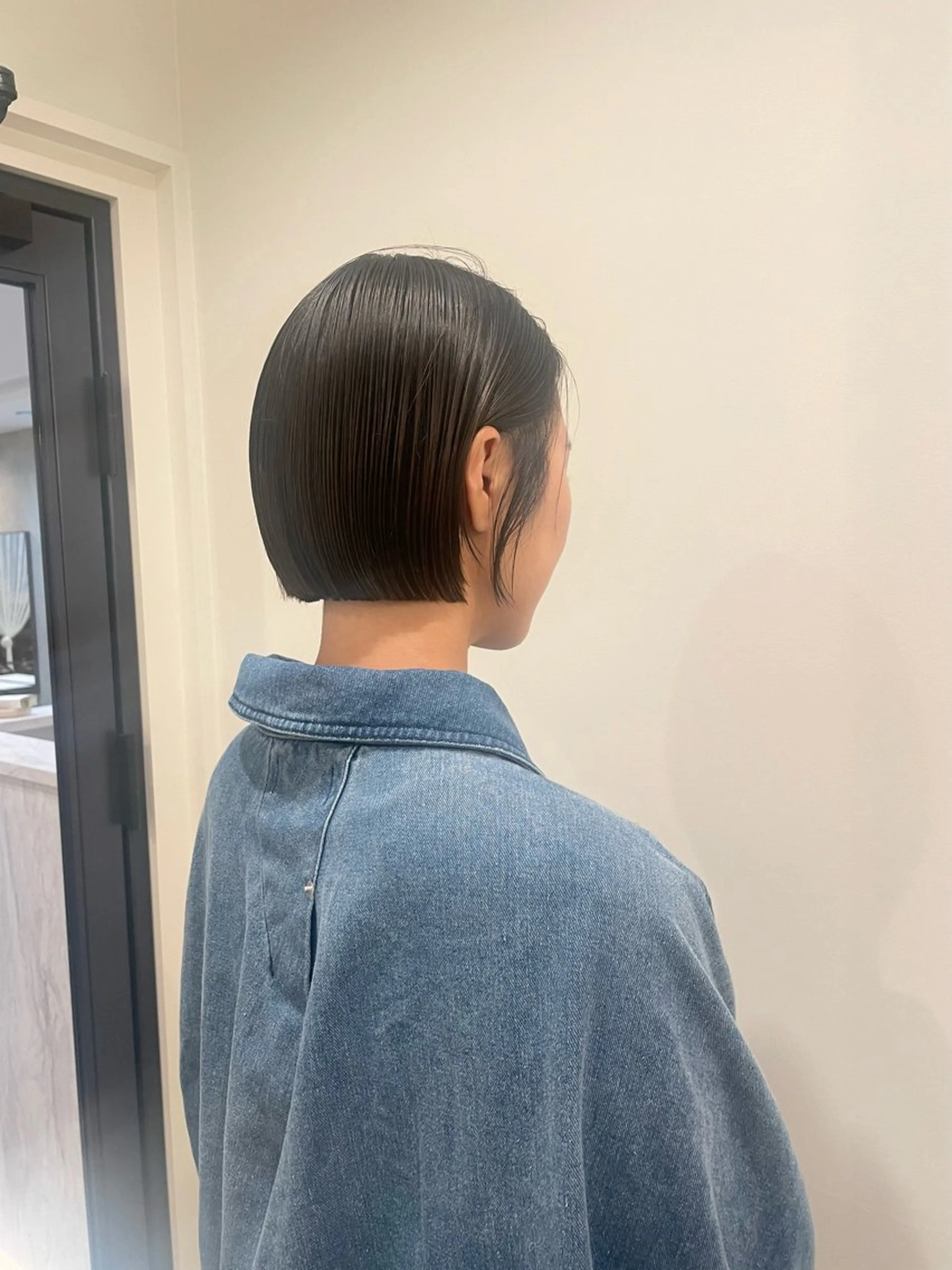 ショート ボブ カット 渋谷 留菜のヘアスタイル