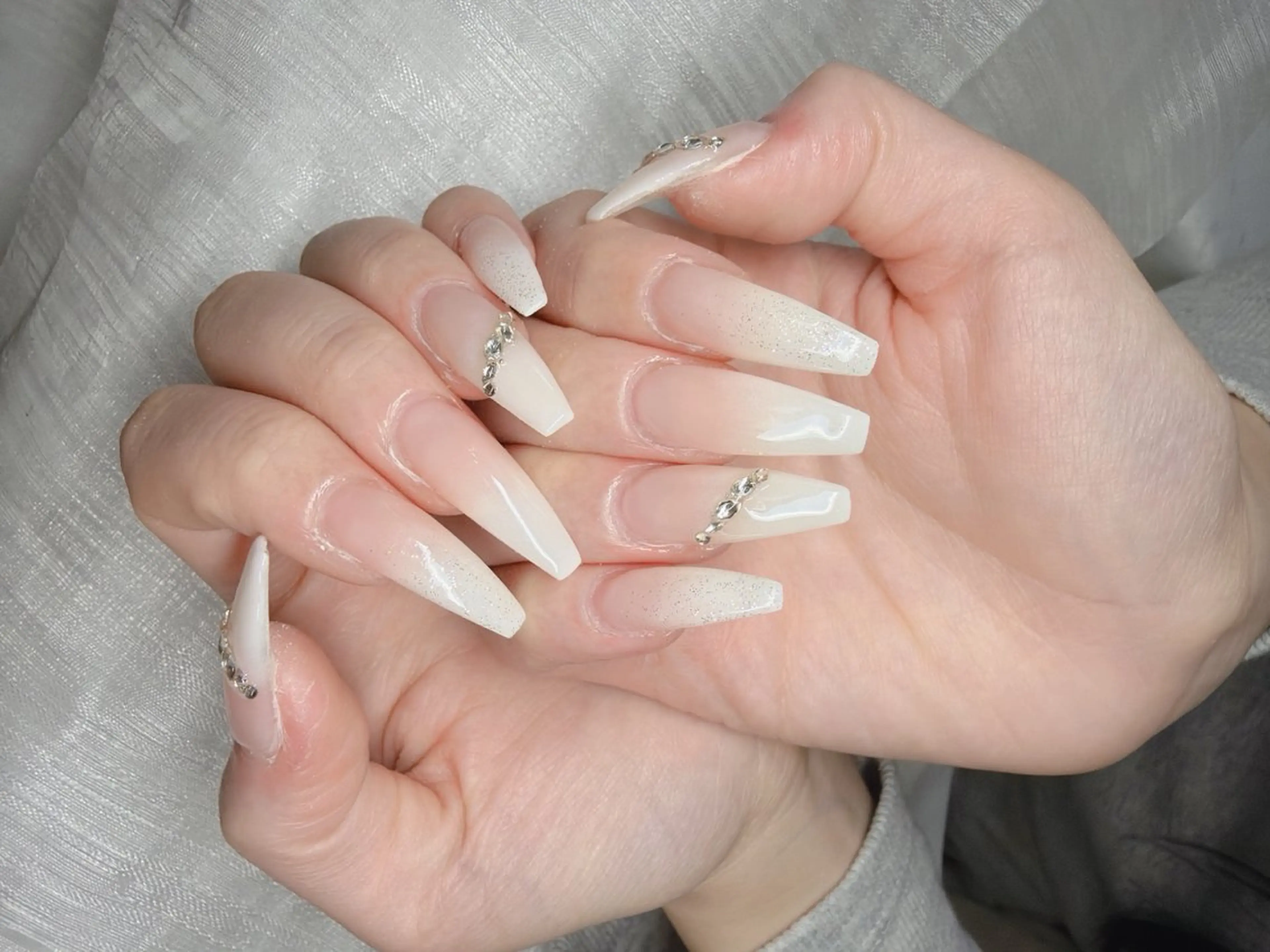 ネイル ハンドネイル Lee Nailsのネイルデザイン