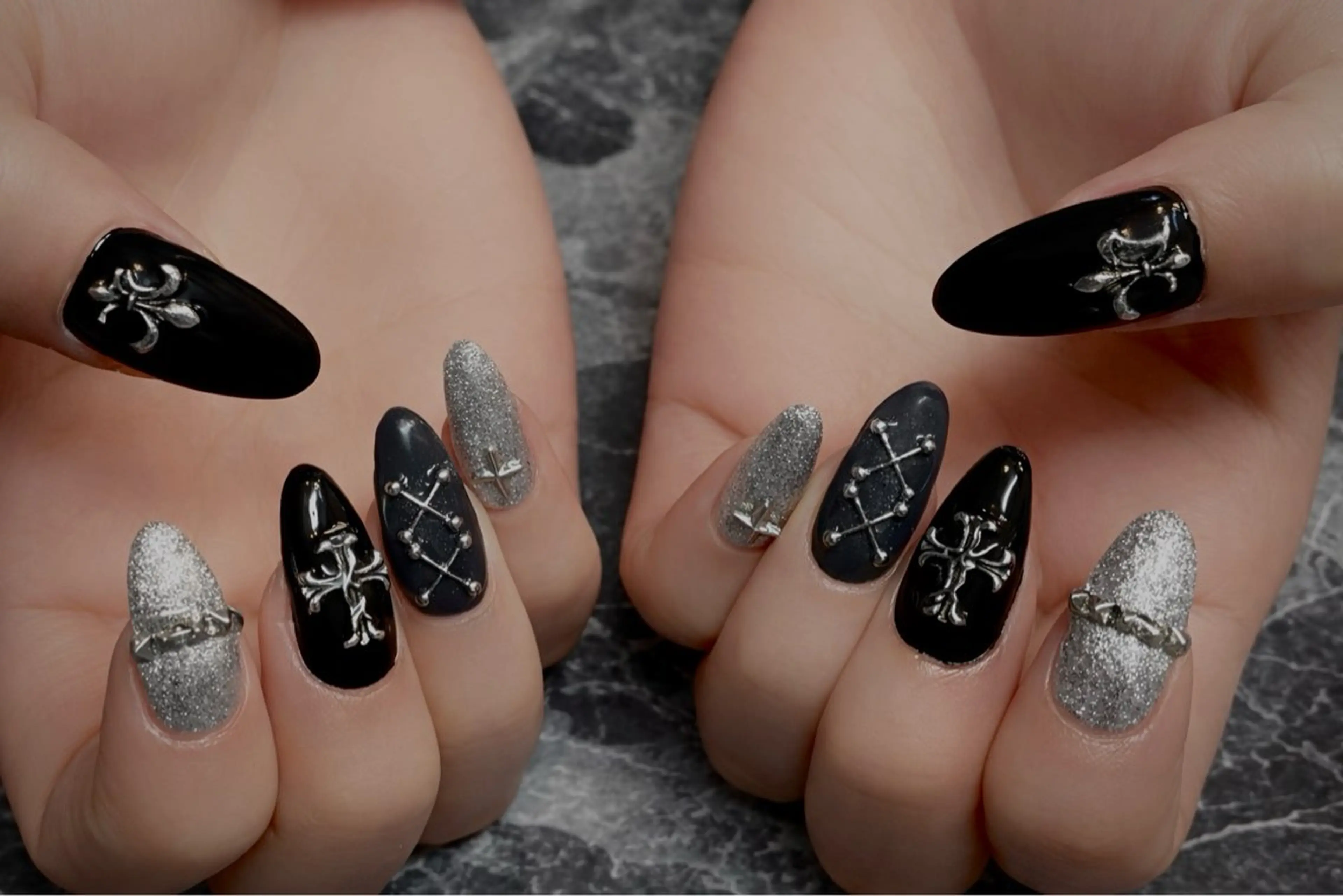 ネイル 持ち込み 大塚 晃花のネイルデザイン