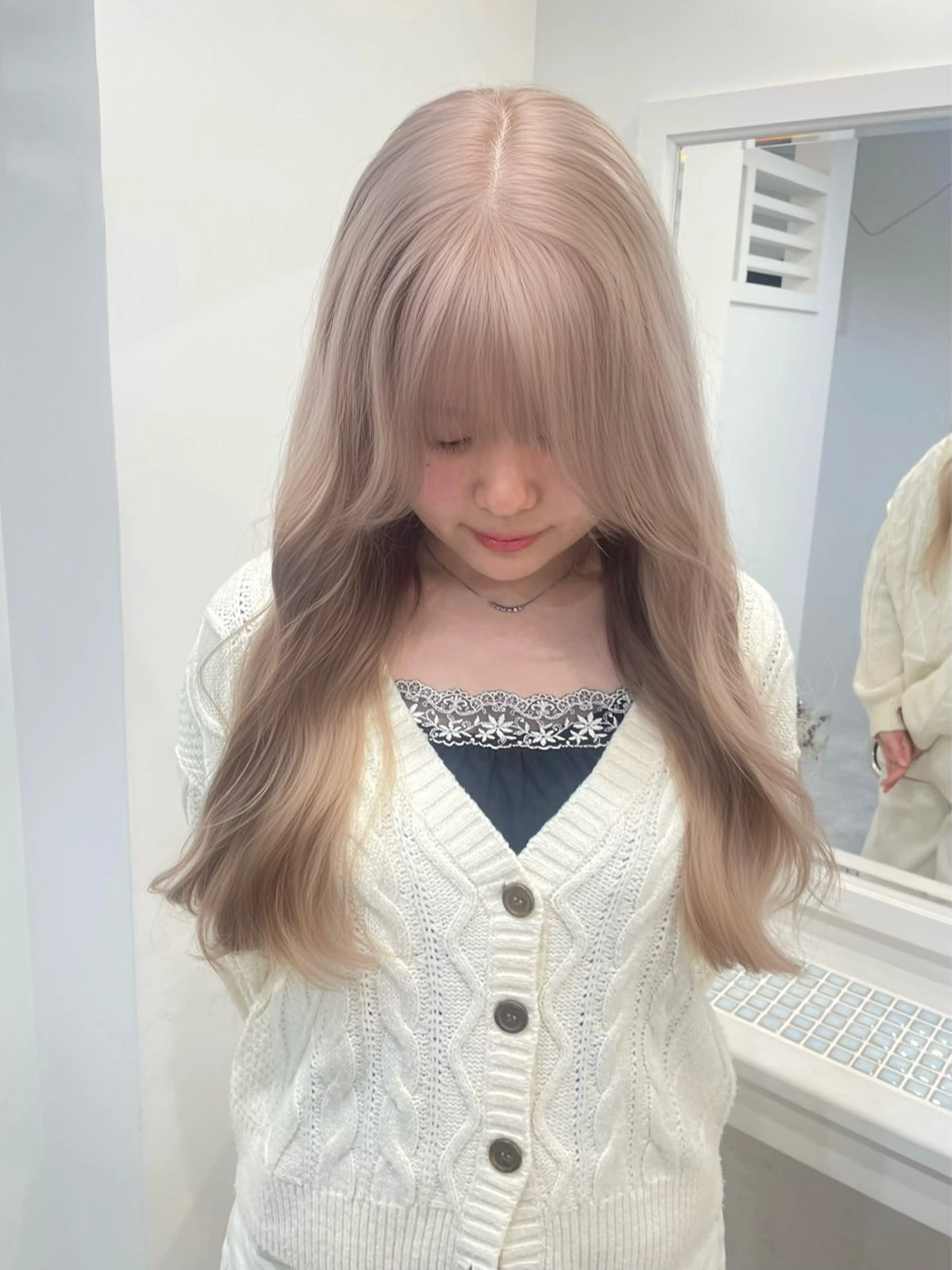 ロング カラー ミストバング ベージュカラー ブリーチ ケアブリーチ 透明感カラー ダブルカラーVia/ airi♡のヘアスタイル