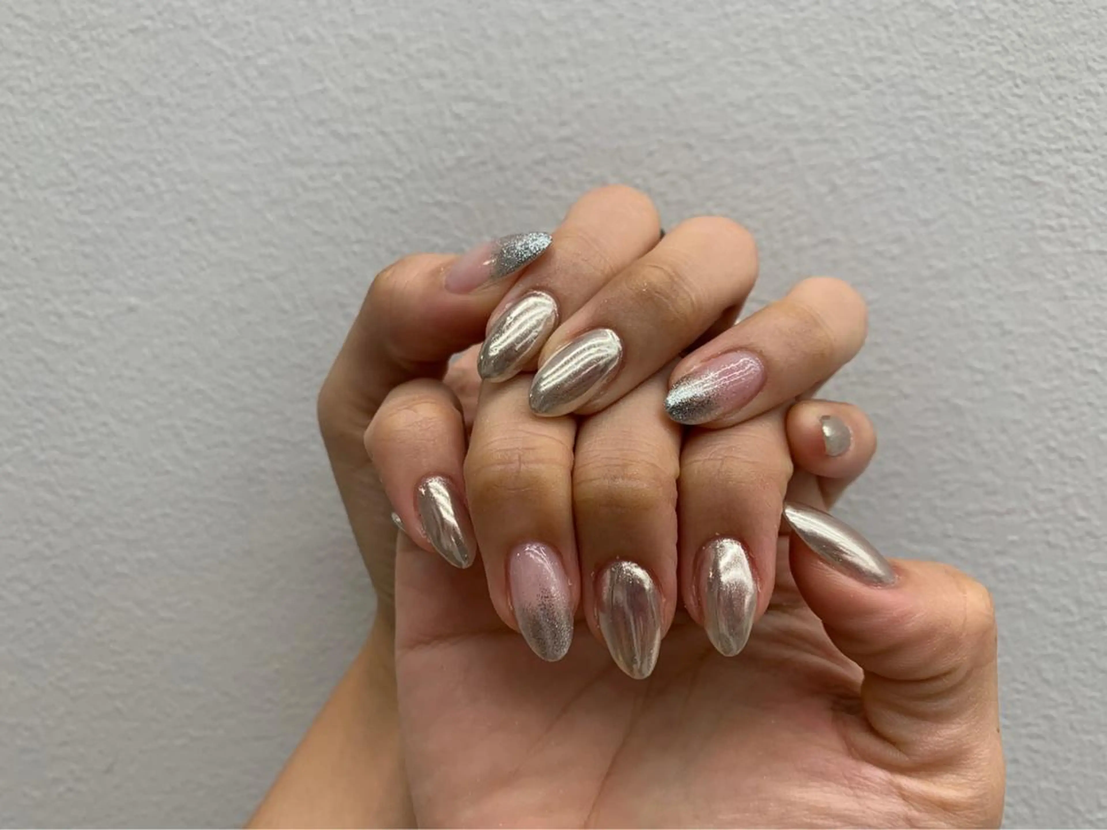 ネイル 椿森 美瑠紅の眉毛・アイブロウイメージ