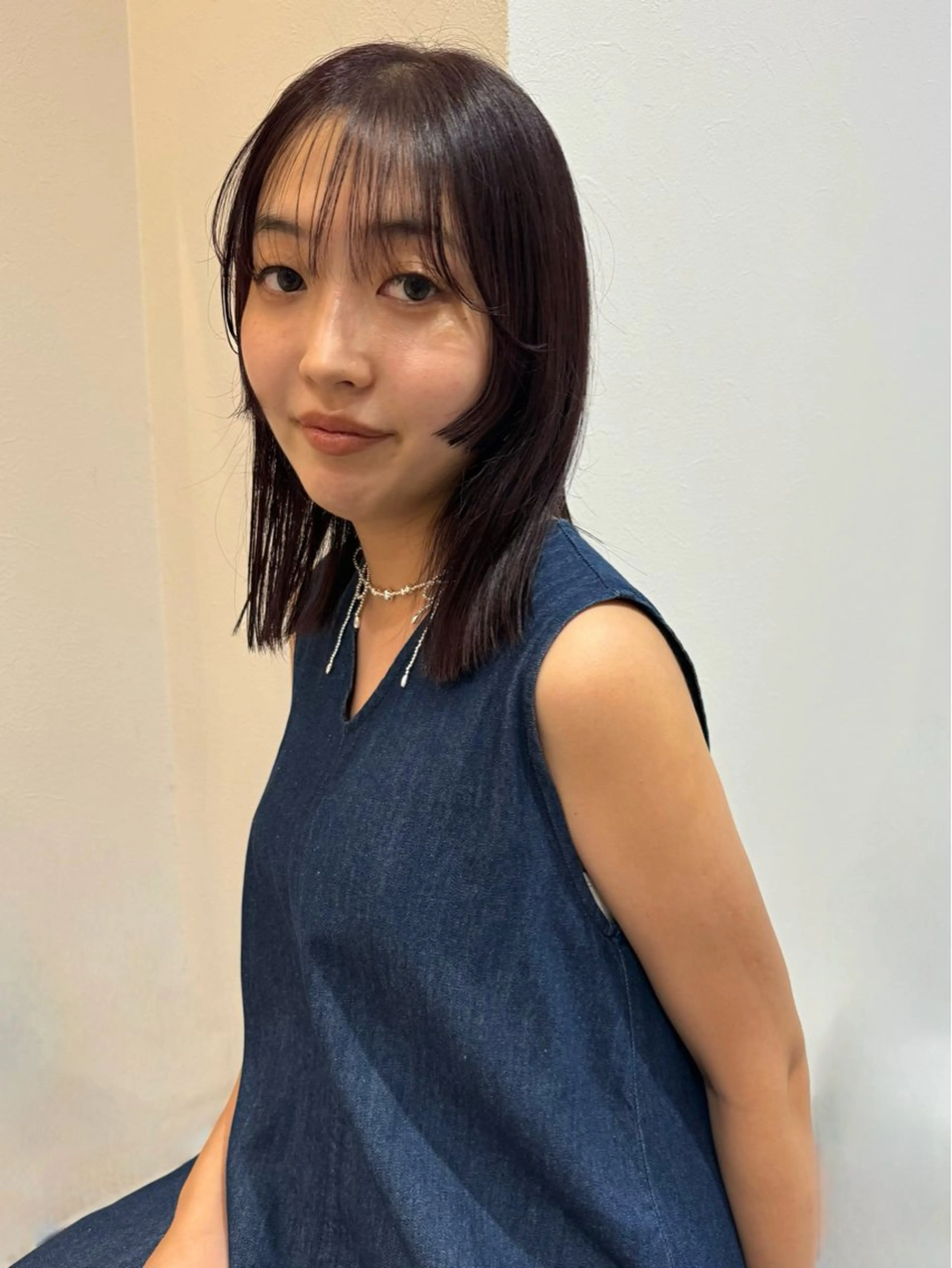 ミディアム カラー 顔周りカット もりしま あやかのヘアスタイル