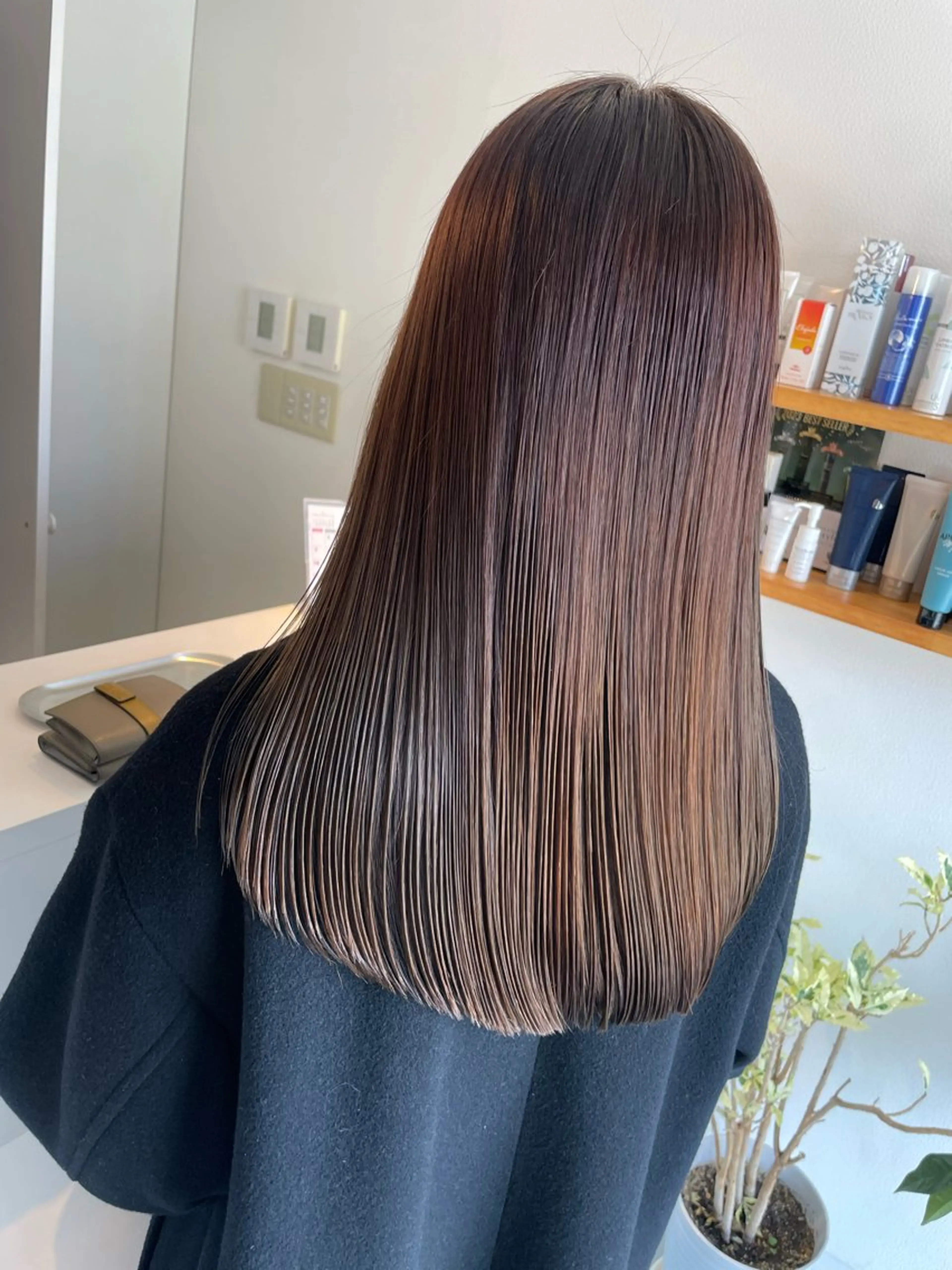 ロング 髪質改善 ロング トリートメント カット ヘアカラー トリートメント 髪の修復専門サロン Deux Age所属・Eye Lash Age 吉田店のマツエク・マツパデザイン