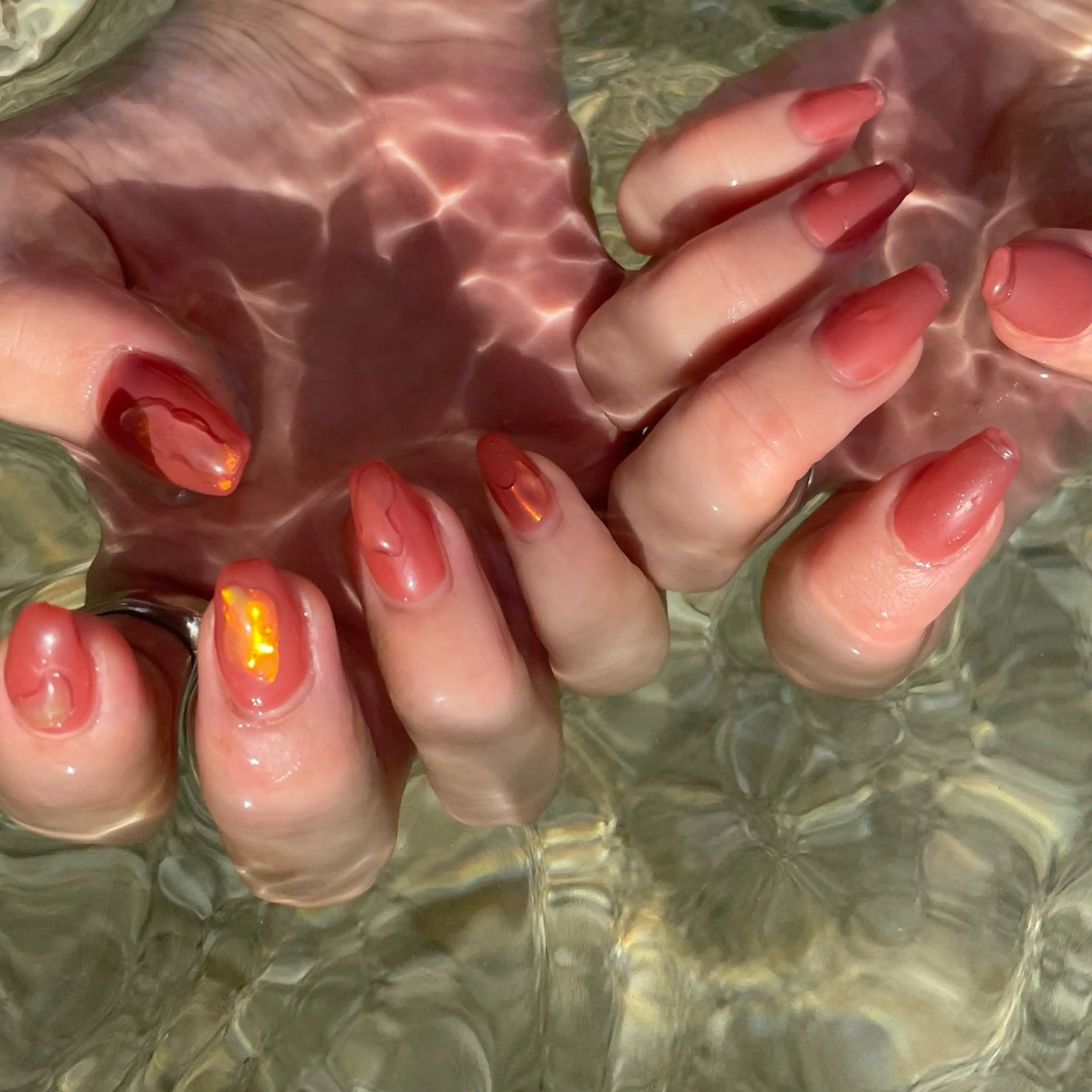 ネイル ハンドネイル カメレオン京橋🌻 草葉由佳のネイルデザイン