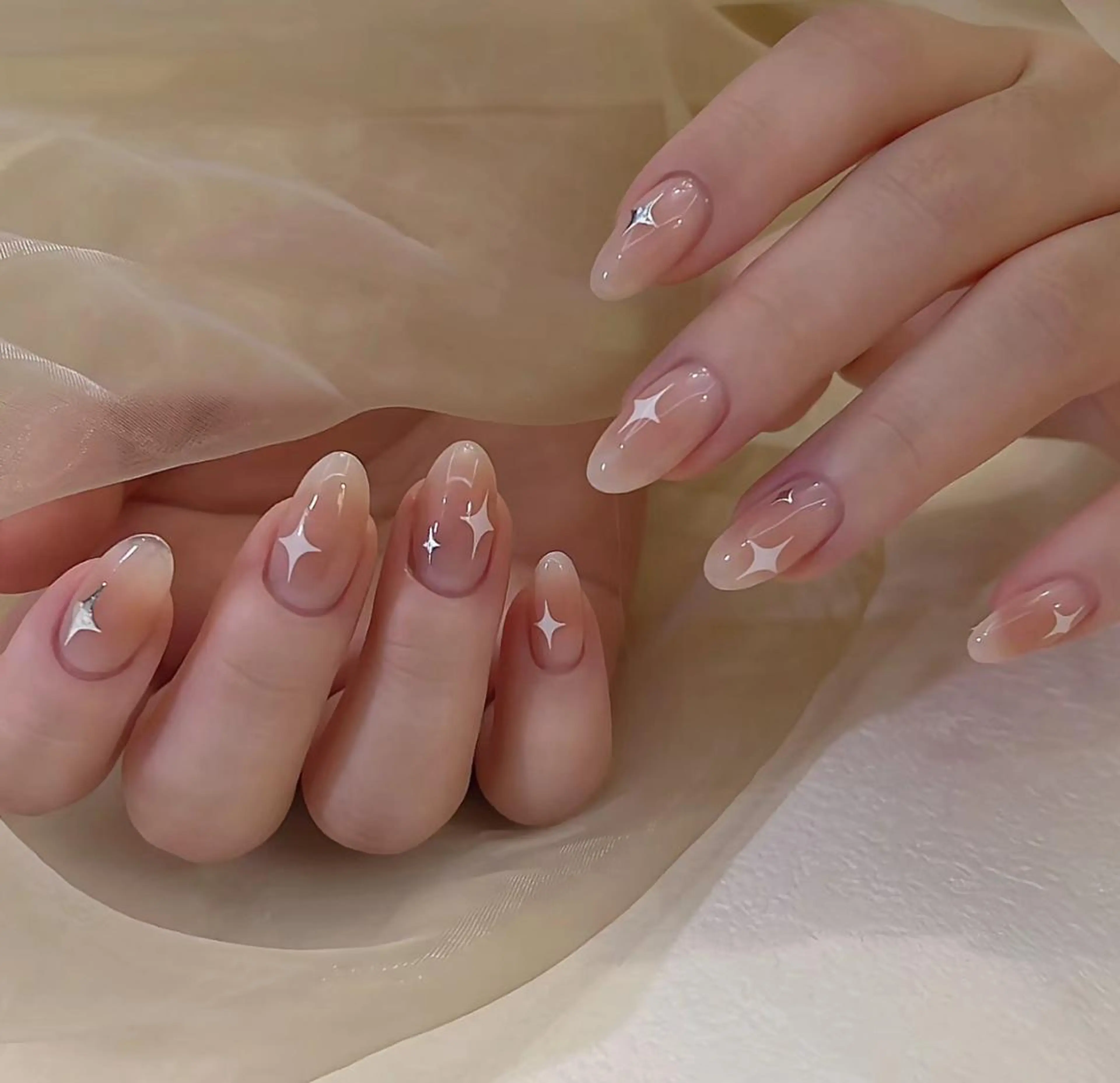 ネイル RAFFINE haru🦋🩵のネイルデザイン