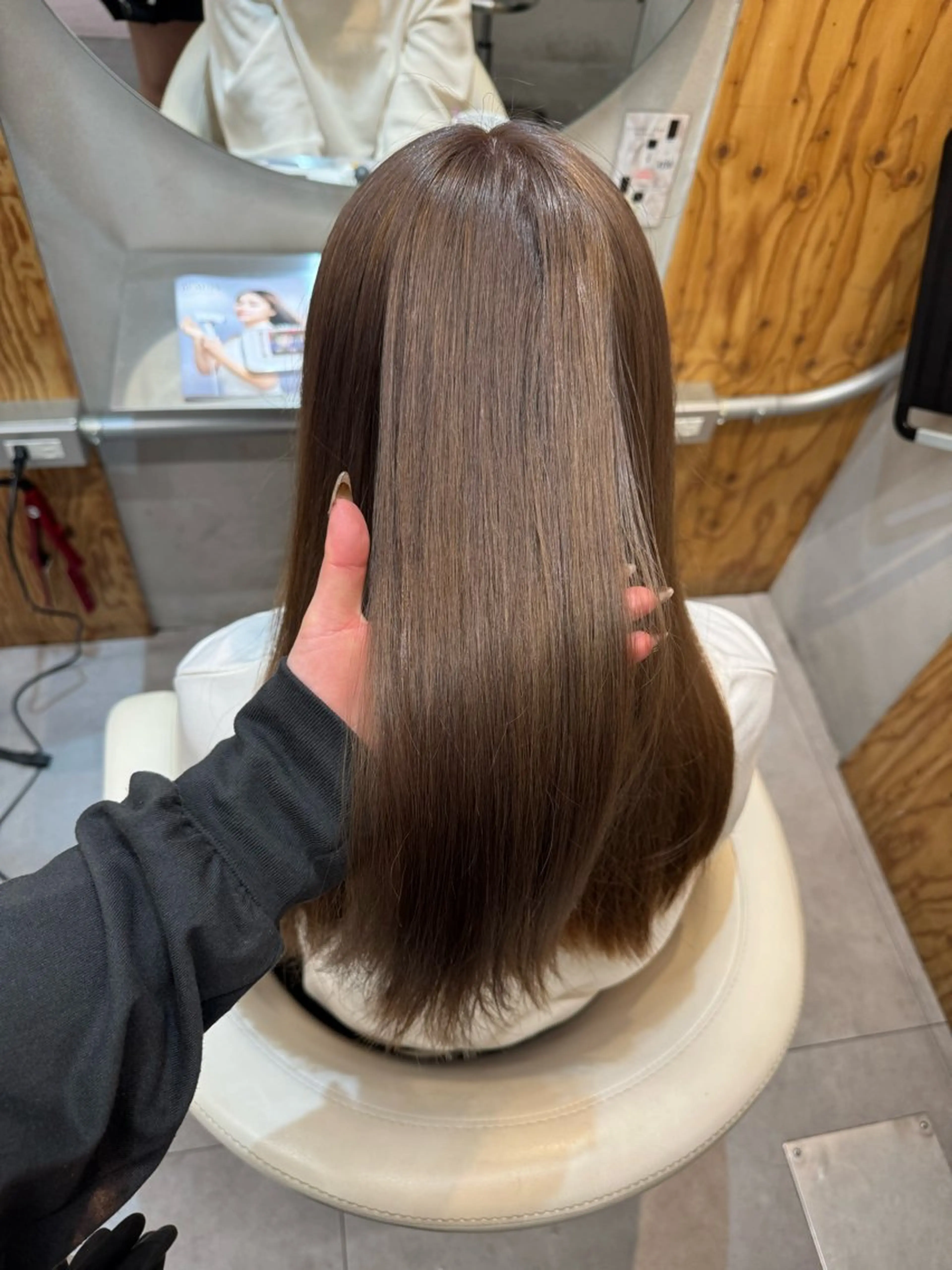 カラー ヘアカラー 🌙ヘーゼルベージュ レイヤーカット🌙のヘアスタイル