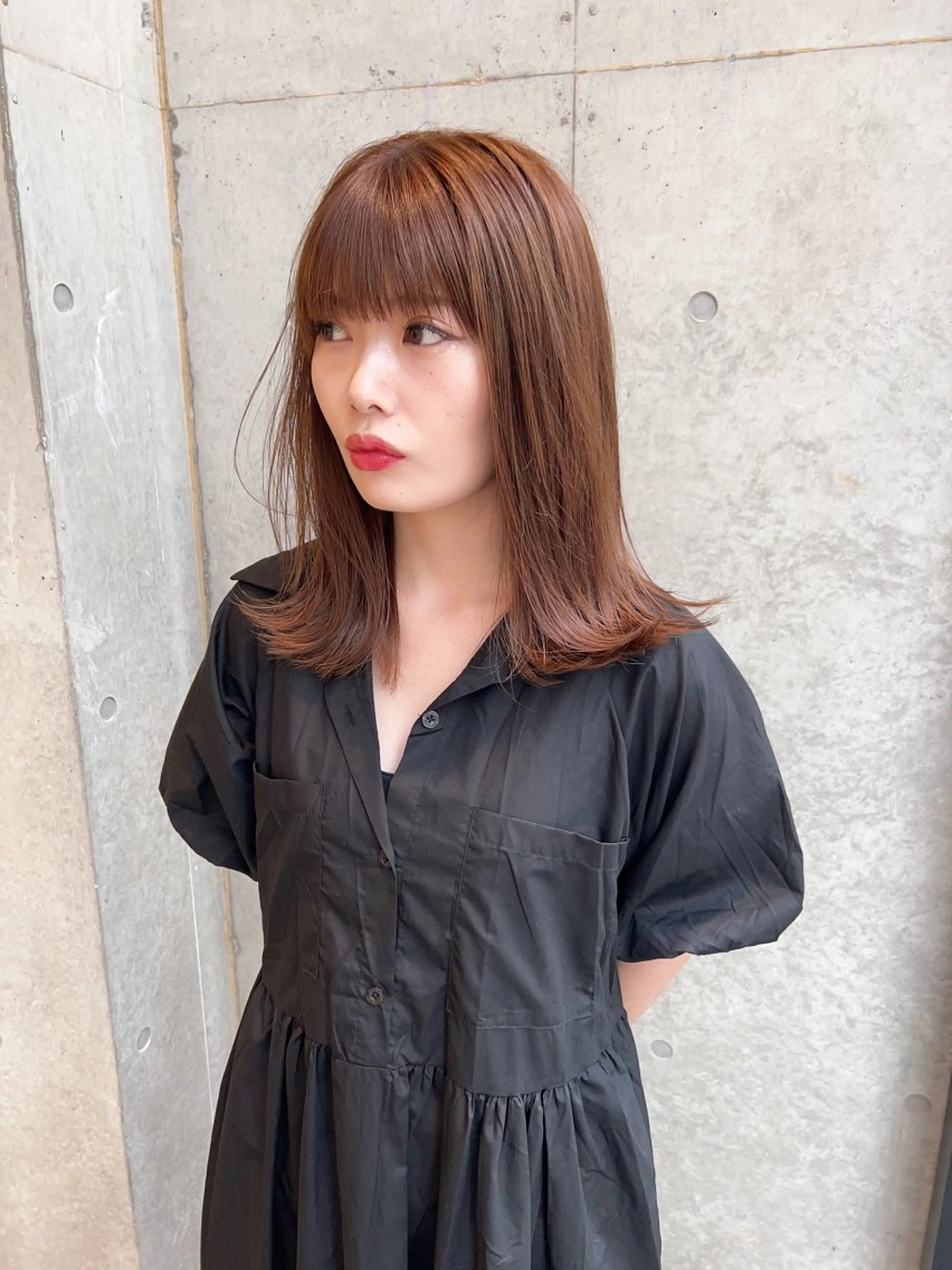 ミディアム カラー グレージュ カット ヘアカラー トリートメント 誰より丁寧なカット/ 小林輝/レイヤーのヘアスタイル