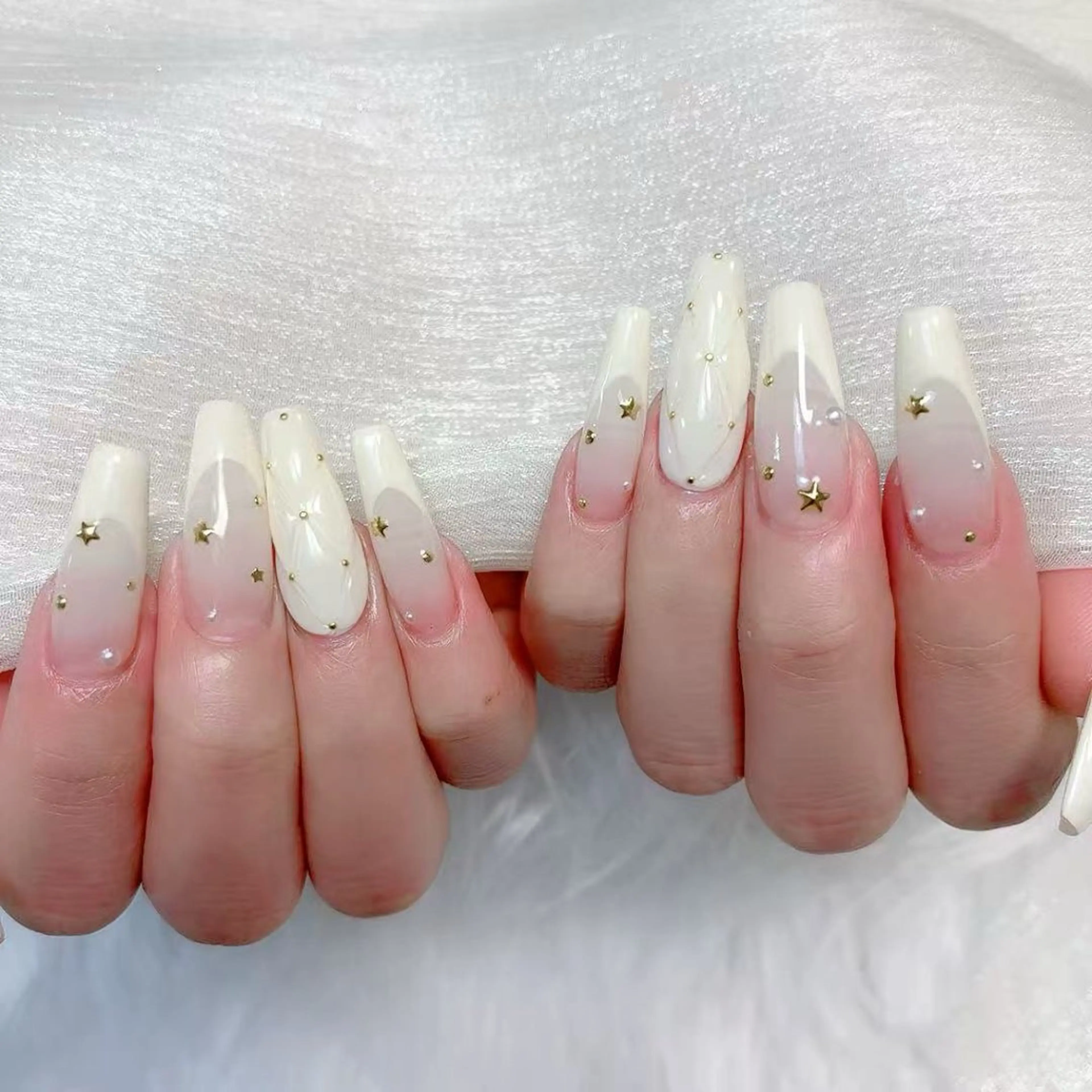 ネイル アニマル柄 チークネイル フラッシュネイル フットネイル フレンチネイル ハンドネイル B·U Nail大宮 長さだし専門店のネイルデザイン