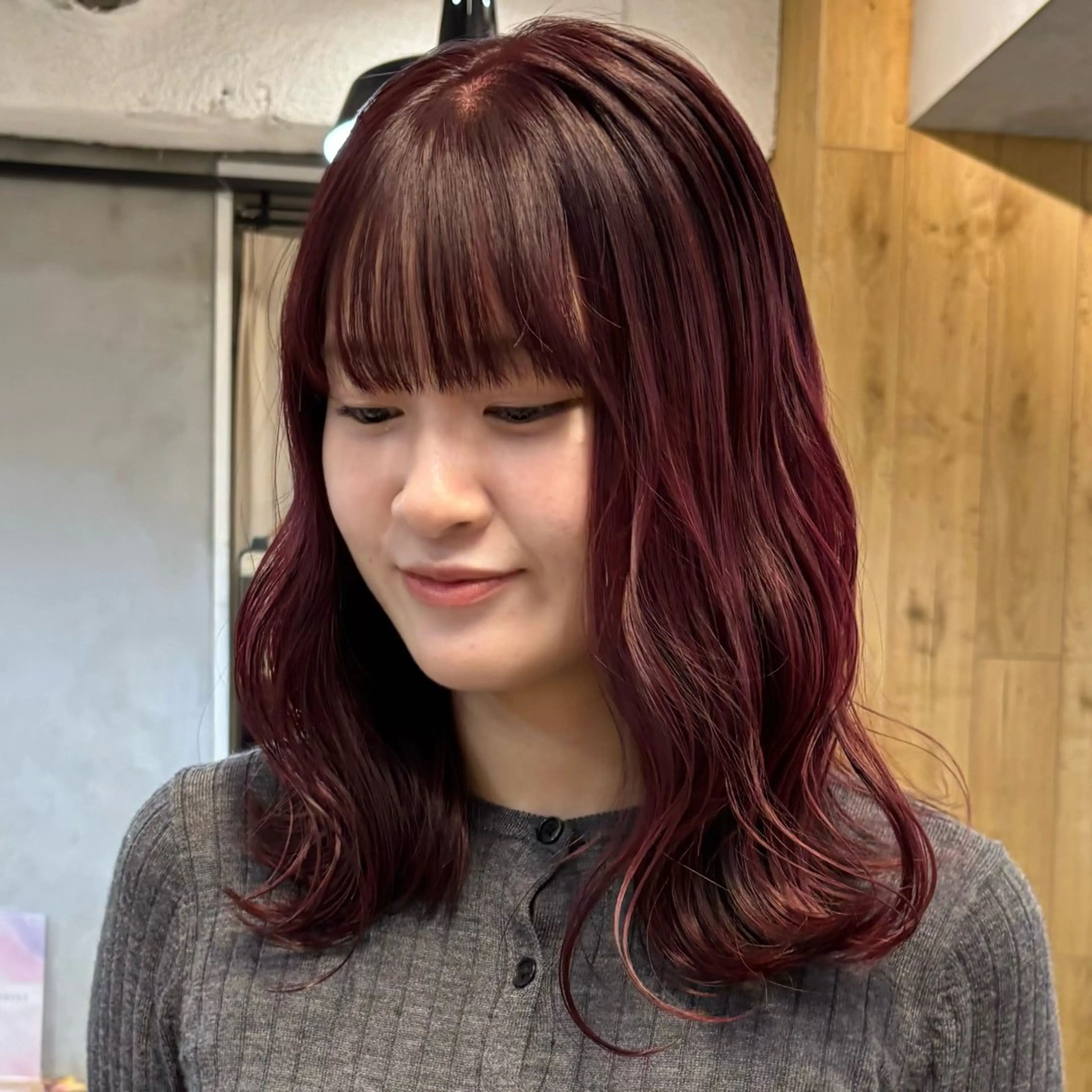 セミロング カット ヘアカラー トリートメント 盛れる透明感カラー・ momokaのヘアスタイル