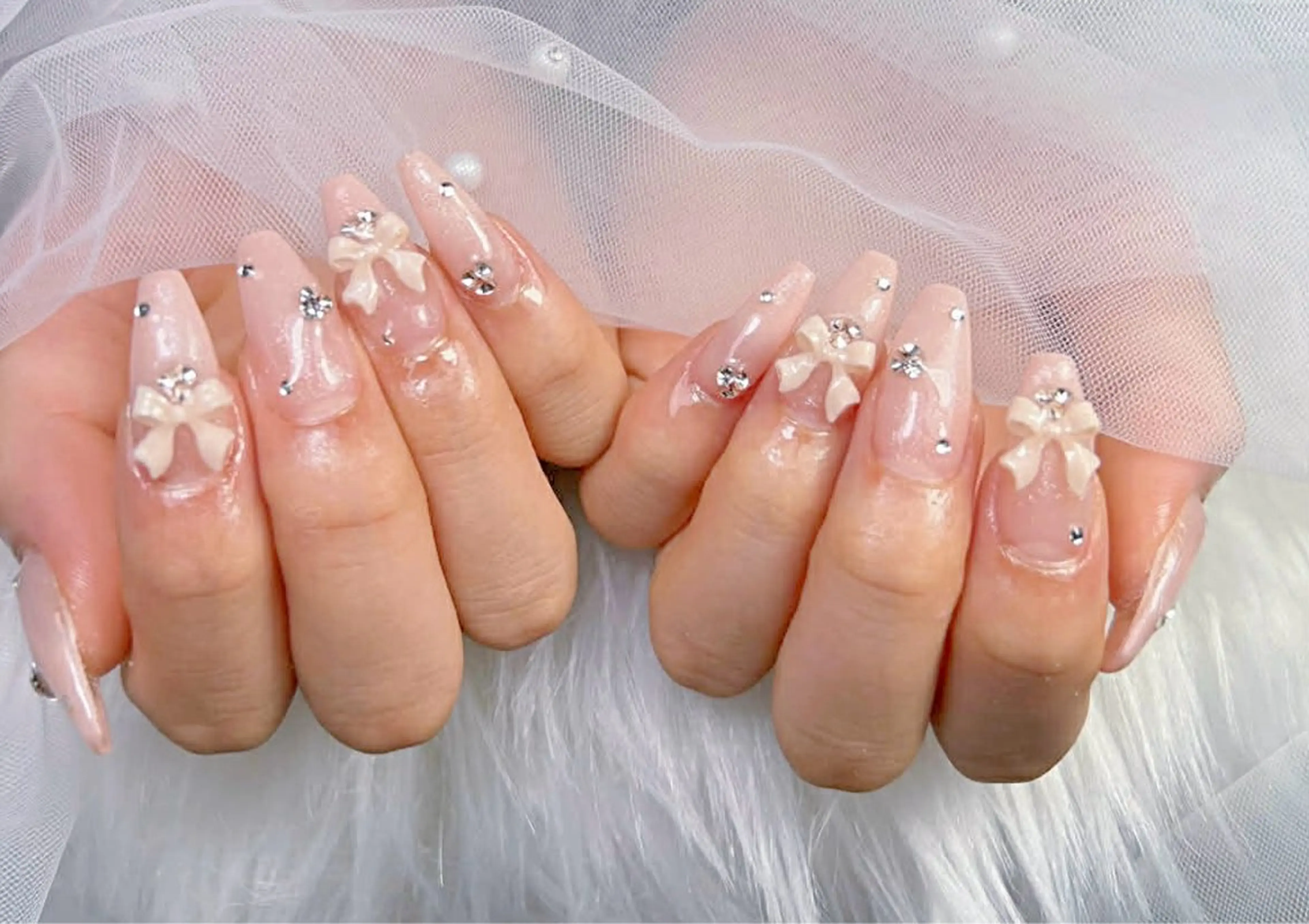 ネイル アートネイル オーロラネイル チークネイル 長さ出し フットネイル Miya _nailのネイルデザイン