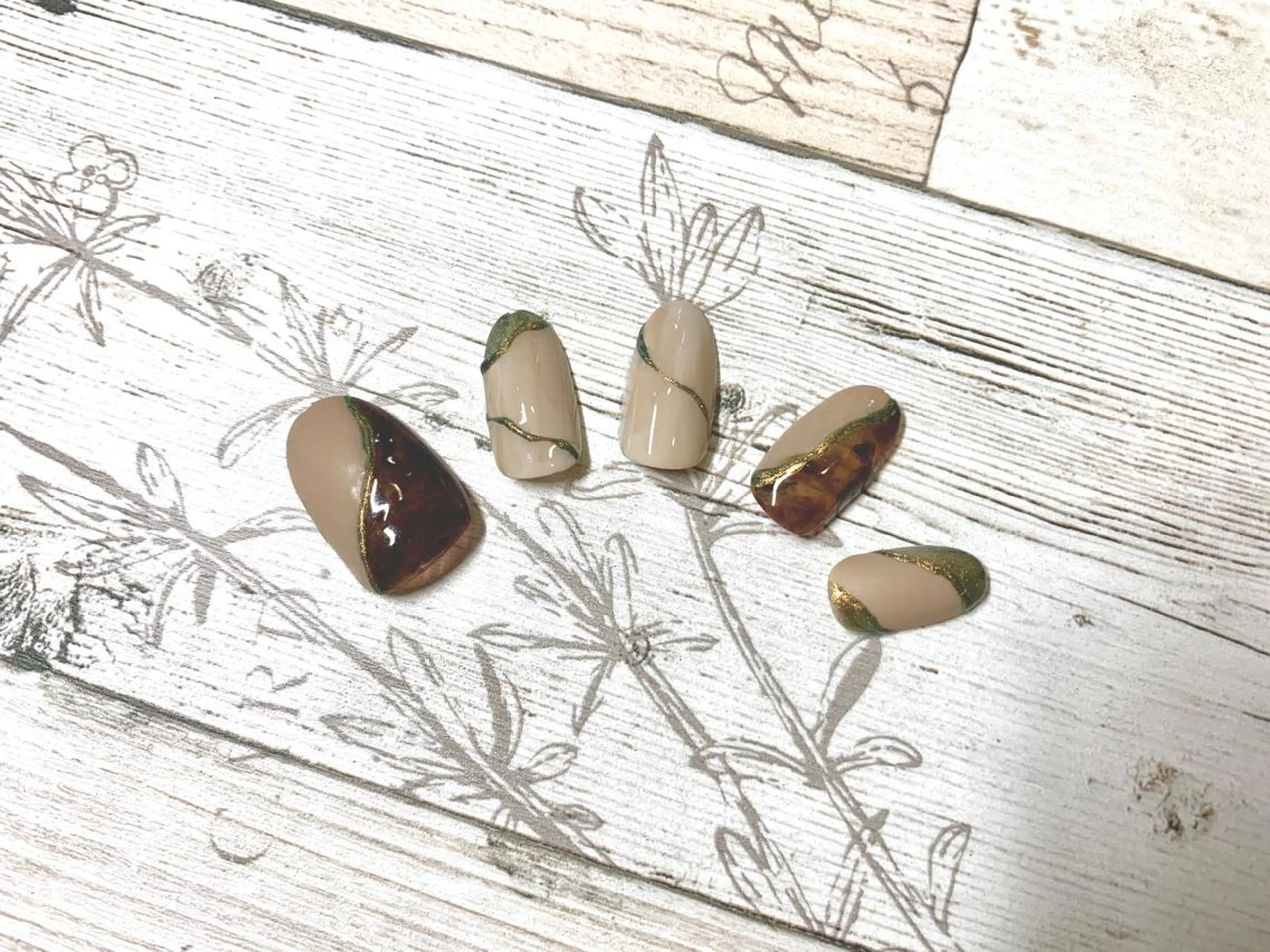 ネイル 林 志帆子【en2号店】のマツエク・マツパデザイン