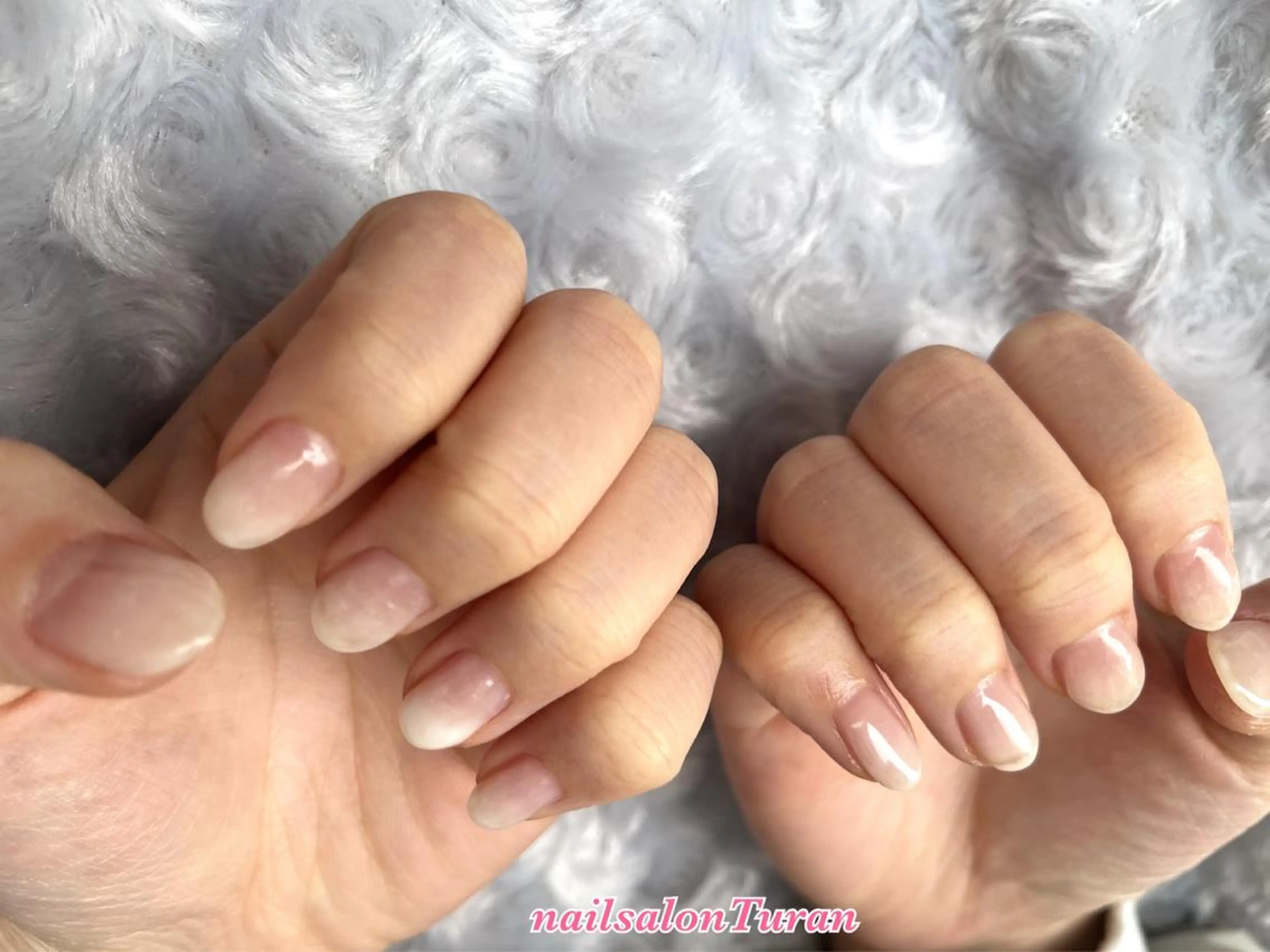 ネイル ジェルネイル グラデーション パラジェル 上村 未来のネイルデザイン