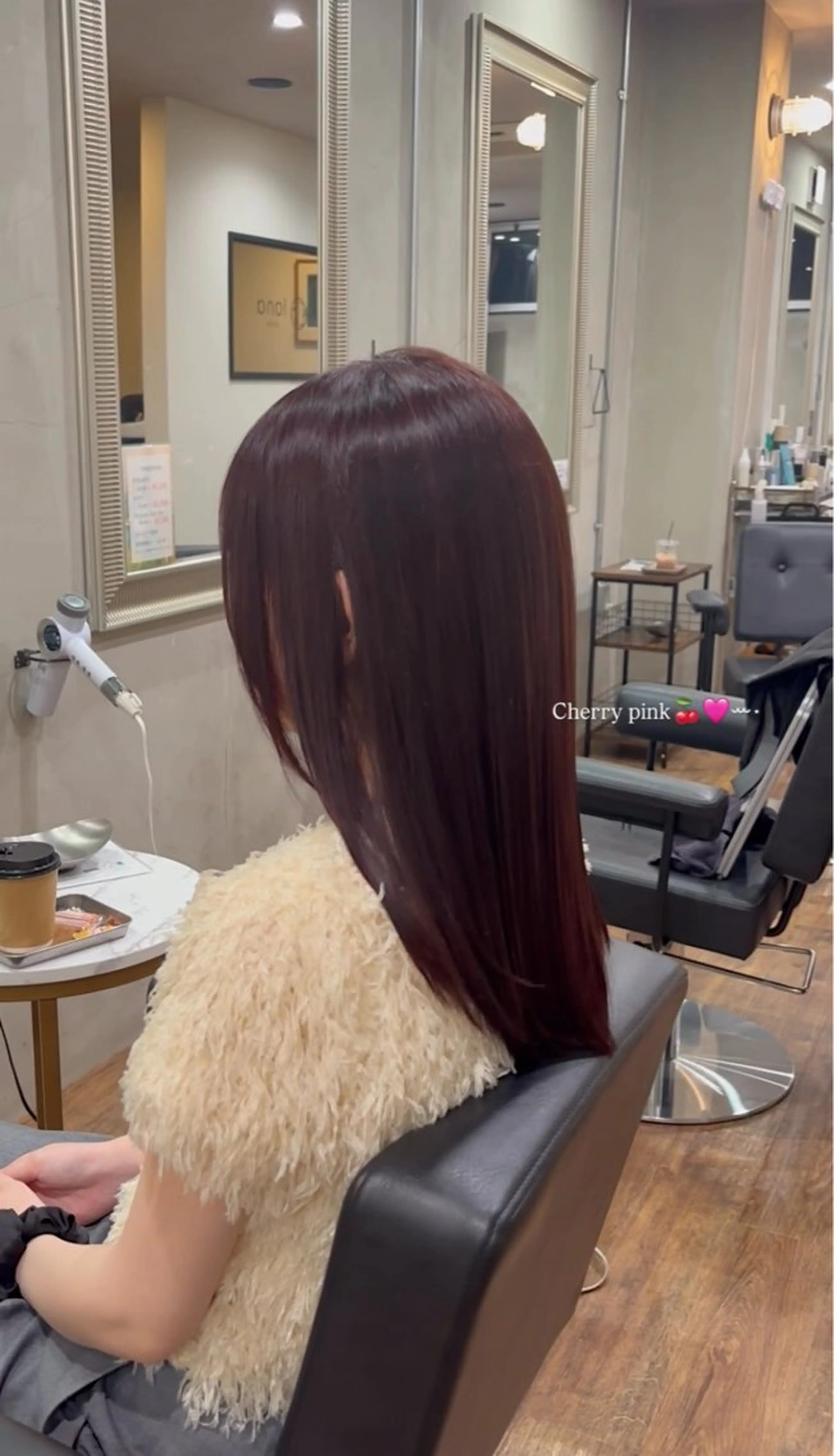 セミロング カラー ピンクカラー 🌞SoL🌞竹原 沙希のヘアスタイル