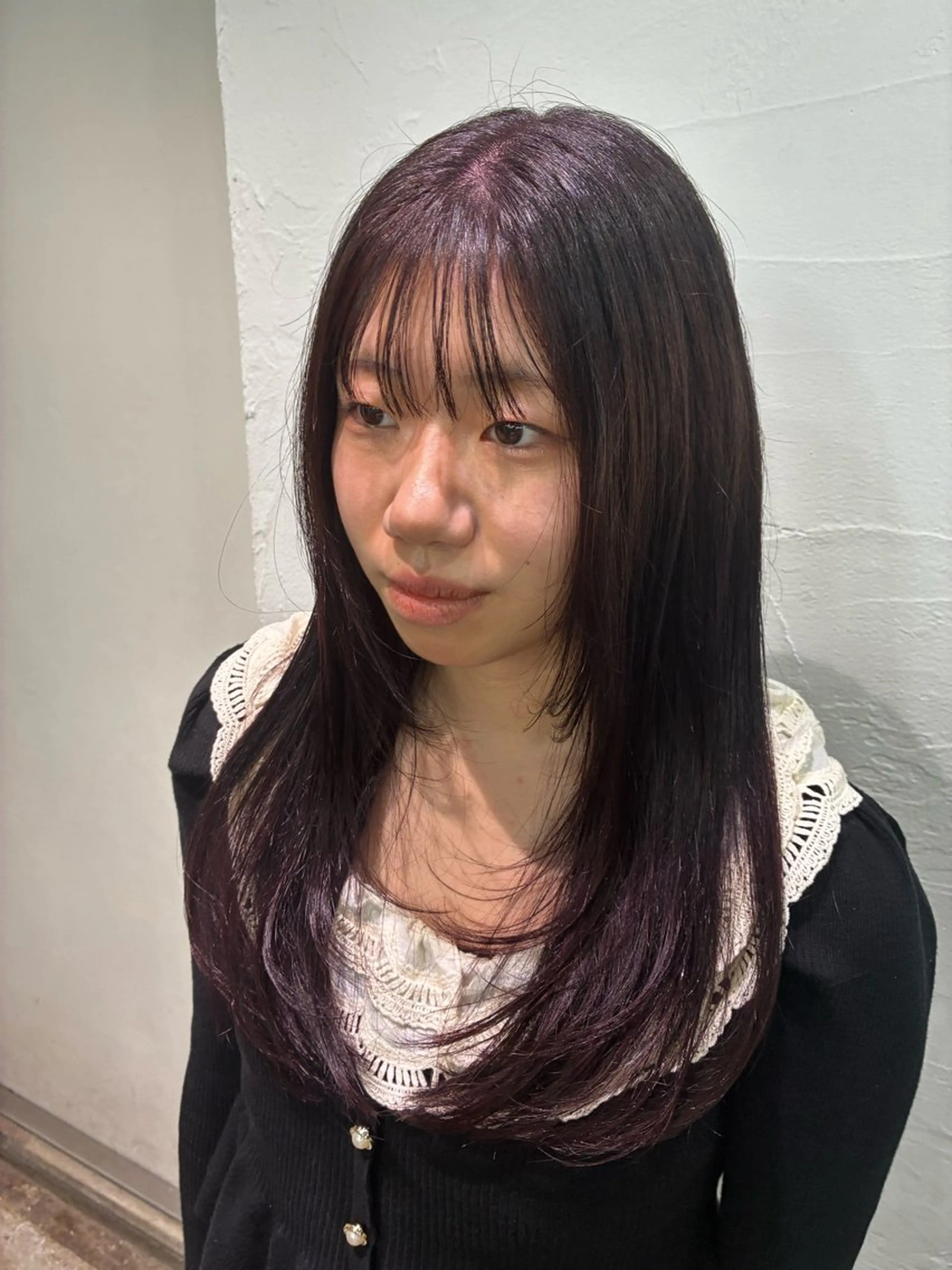 ロング カラー ヘアカラー トリートメント 佐藤 芽衣のヘアスタイル