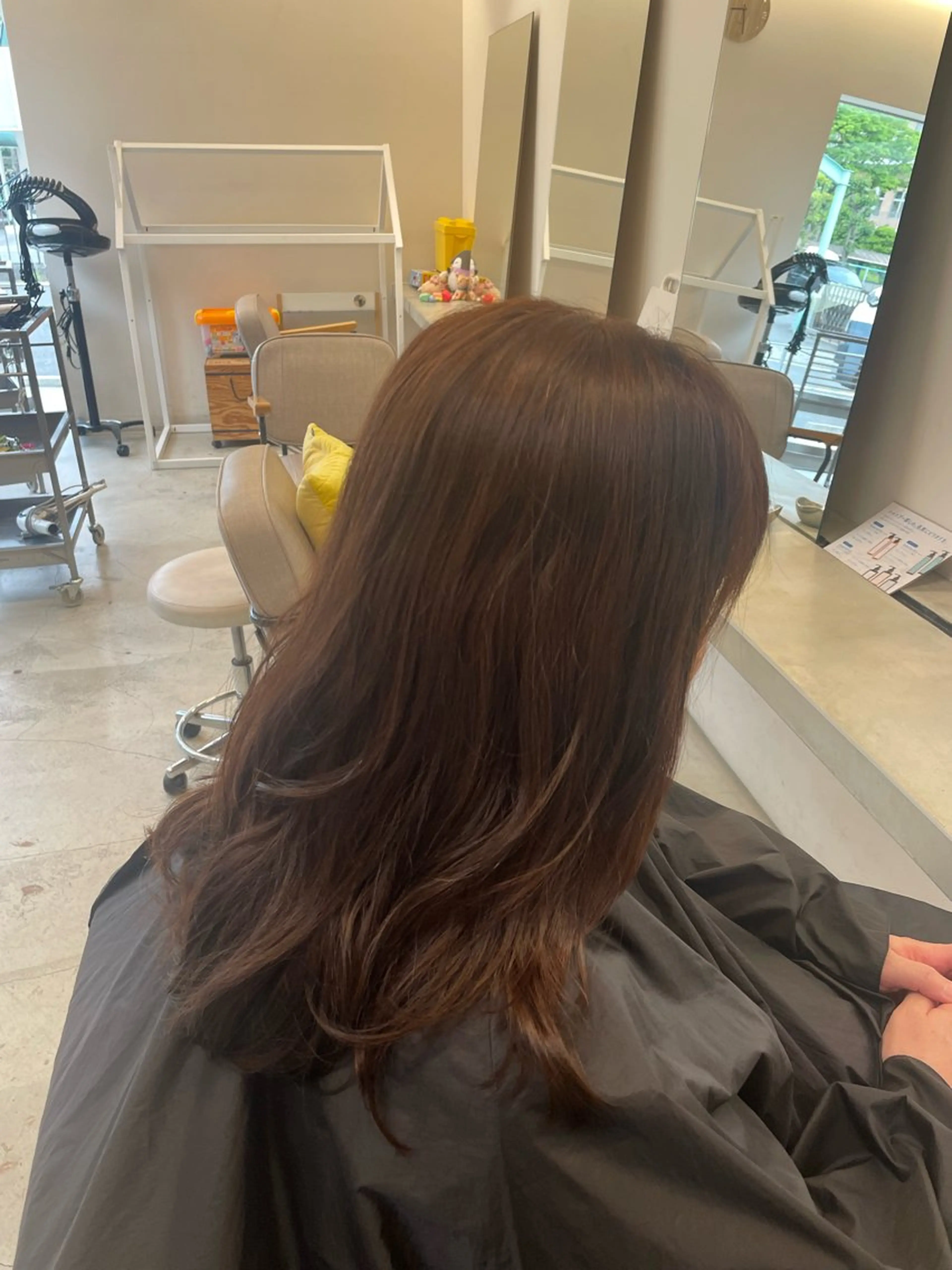 カラー ベージュカラー 宮本 茉衣子のヘアスタイル