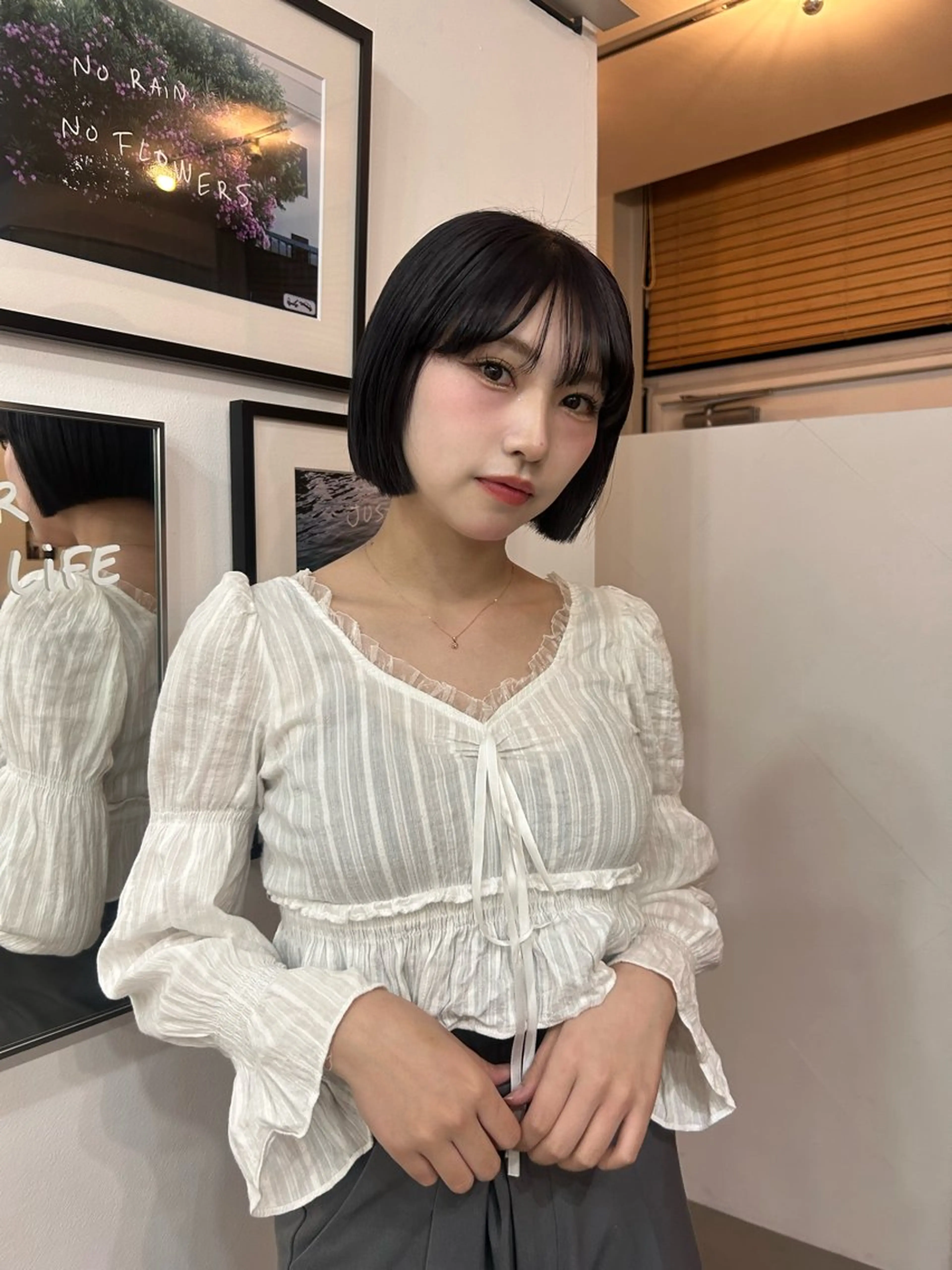 ショート カラー かがやしづ ⭐️ハイトーンのヘアスタイル