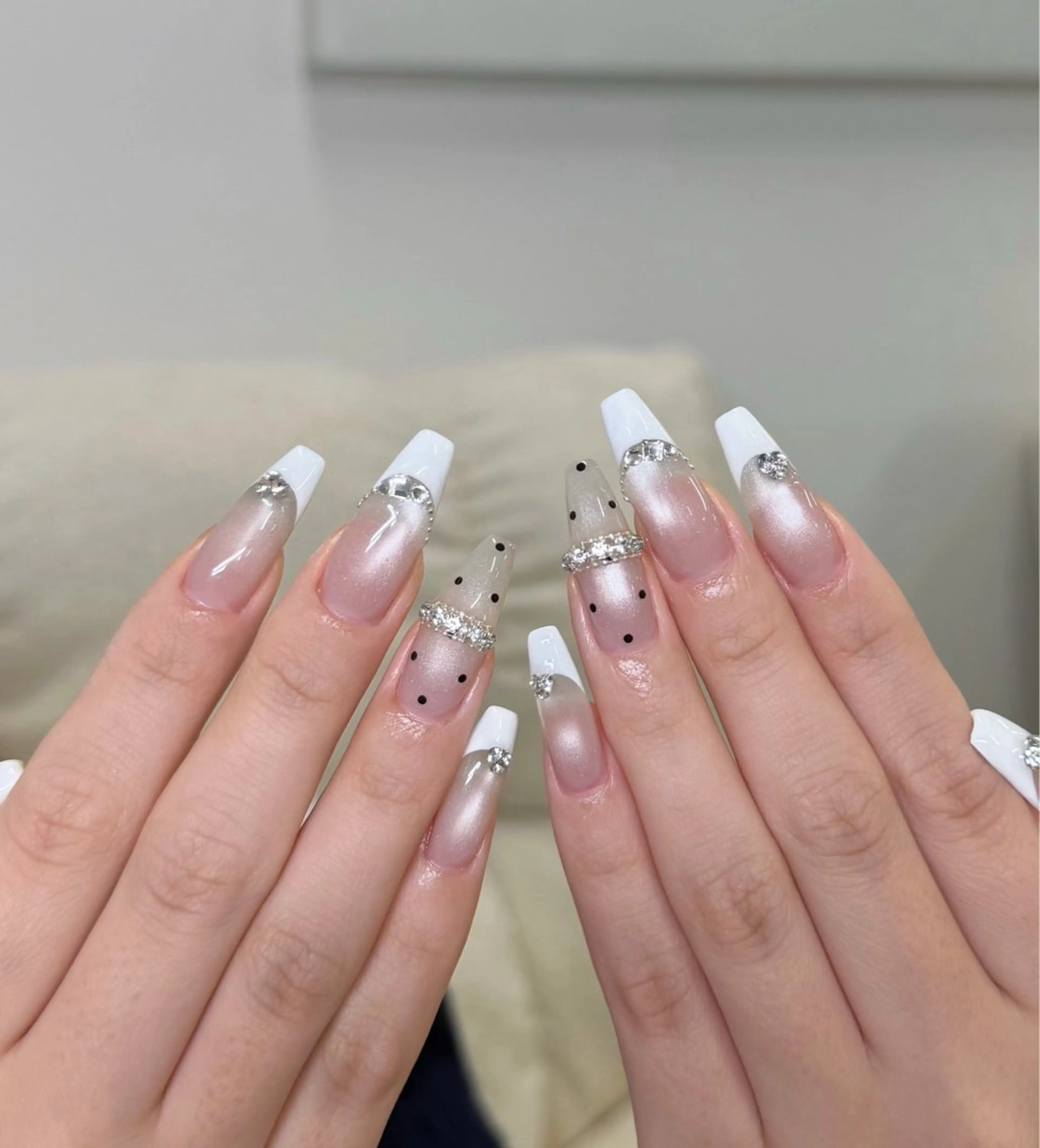 ネイル ドット ハンドネイル FLYNail 梅田店のネイルデザイン