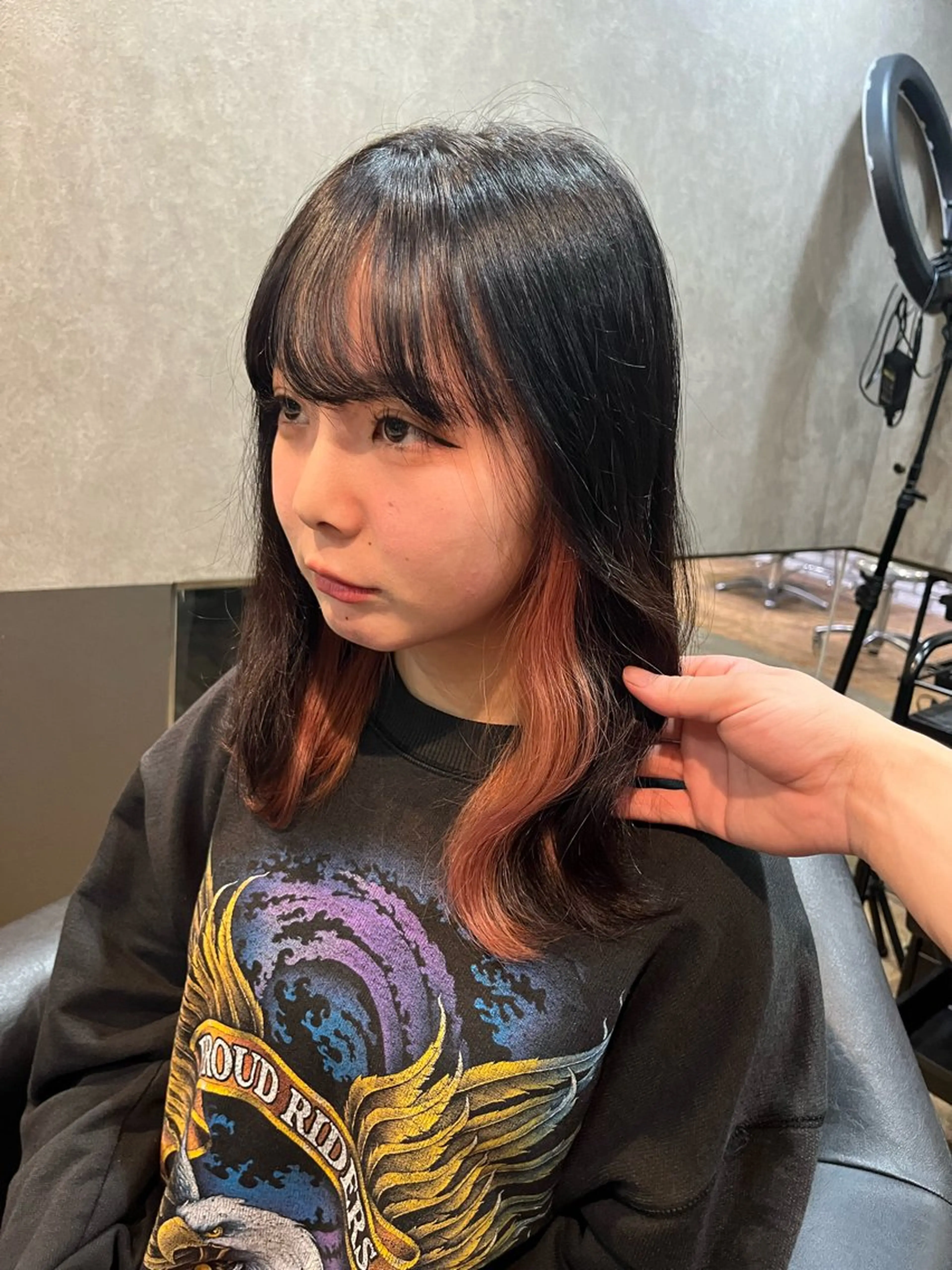 カット＋インナーカラー【フェイスフレーミングでも可】の写真