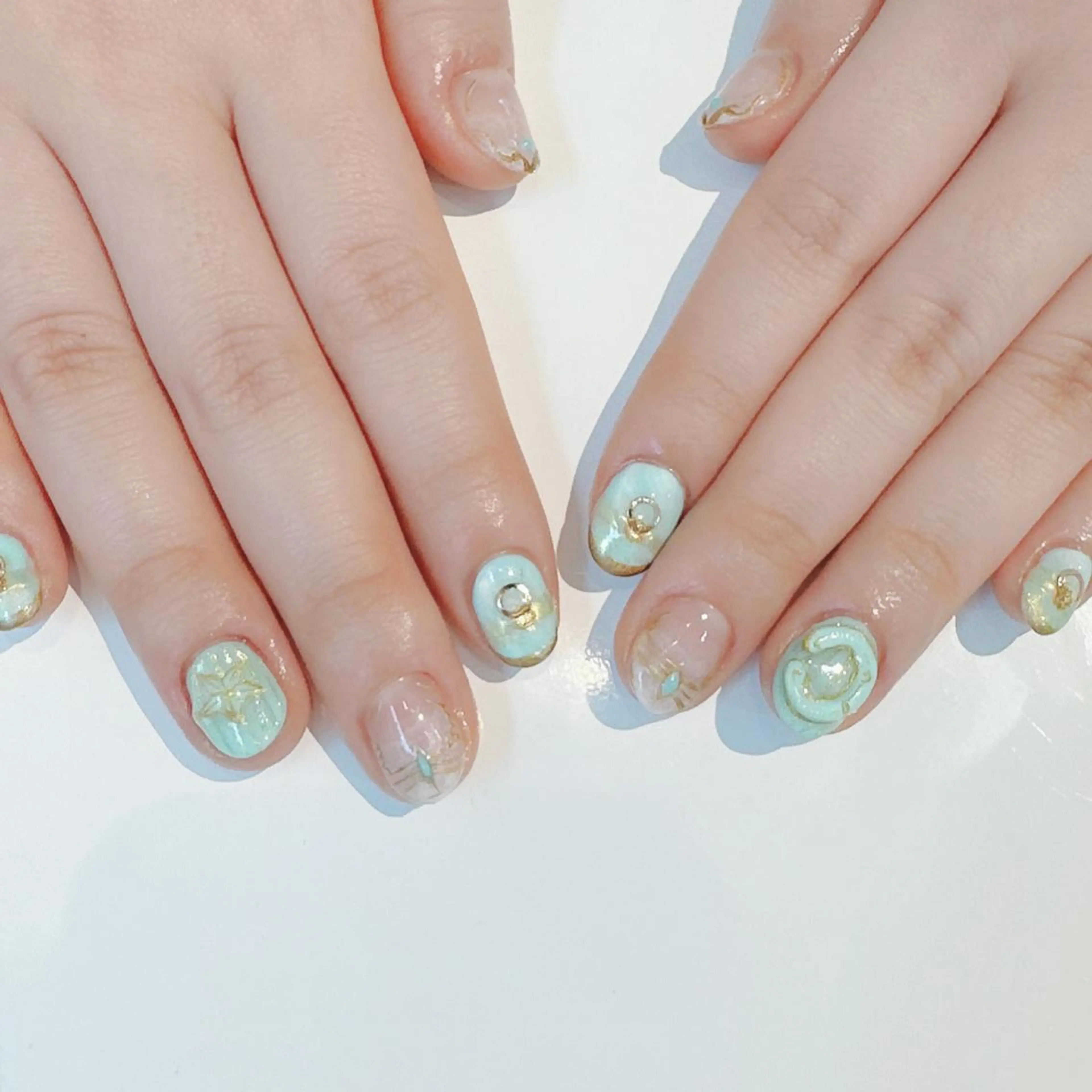 ショート Atelier Peniculusのネイルデザイン