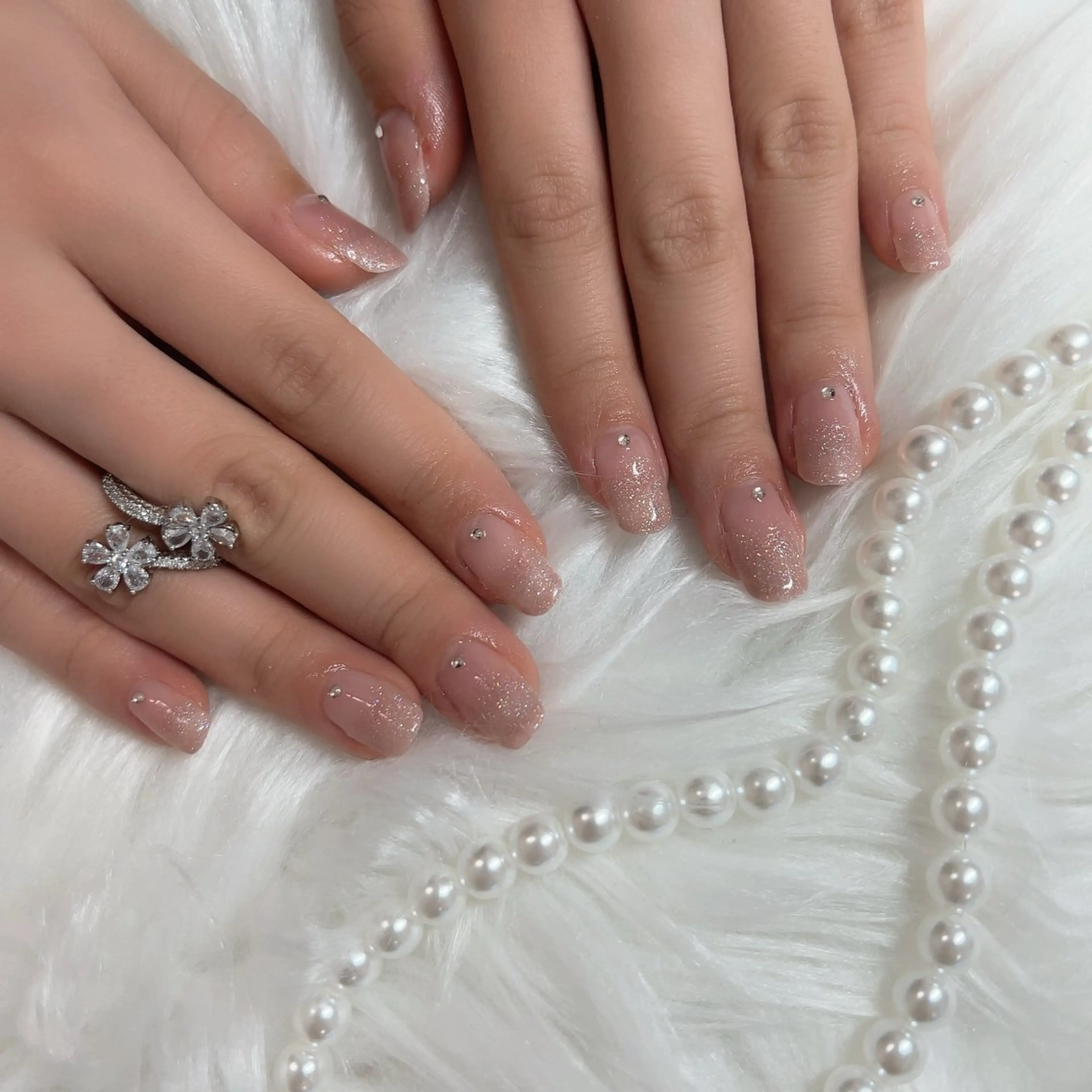 ネイル エスポワール ビューティサロンのマツエク・マツパデザイン