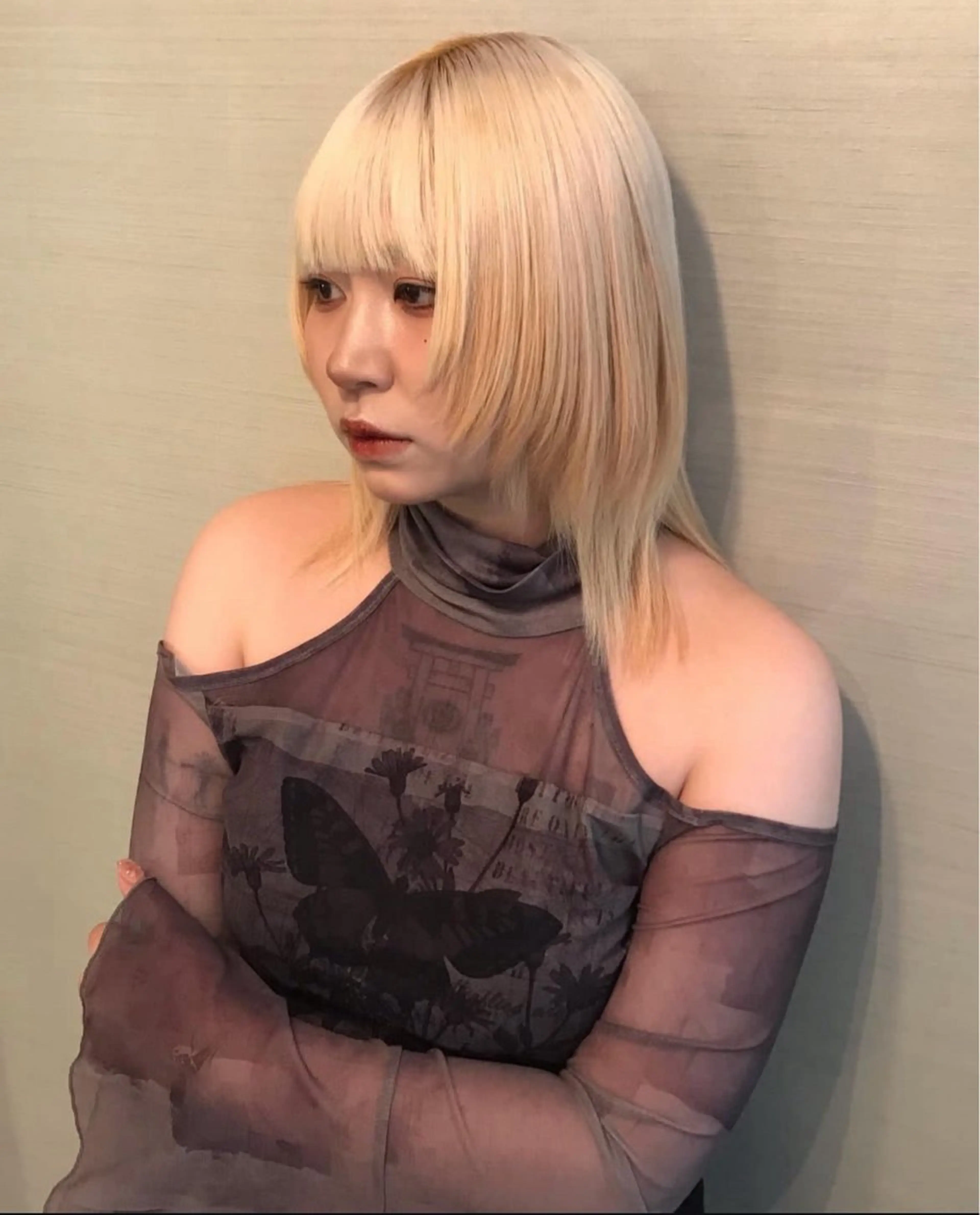 ミディアム Collet Ginza所属・外国人風レイヤー パーマYukiのヘアスタイル