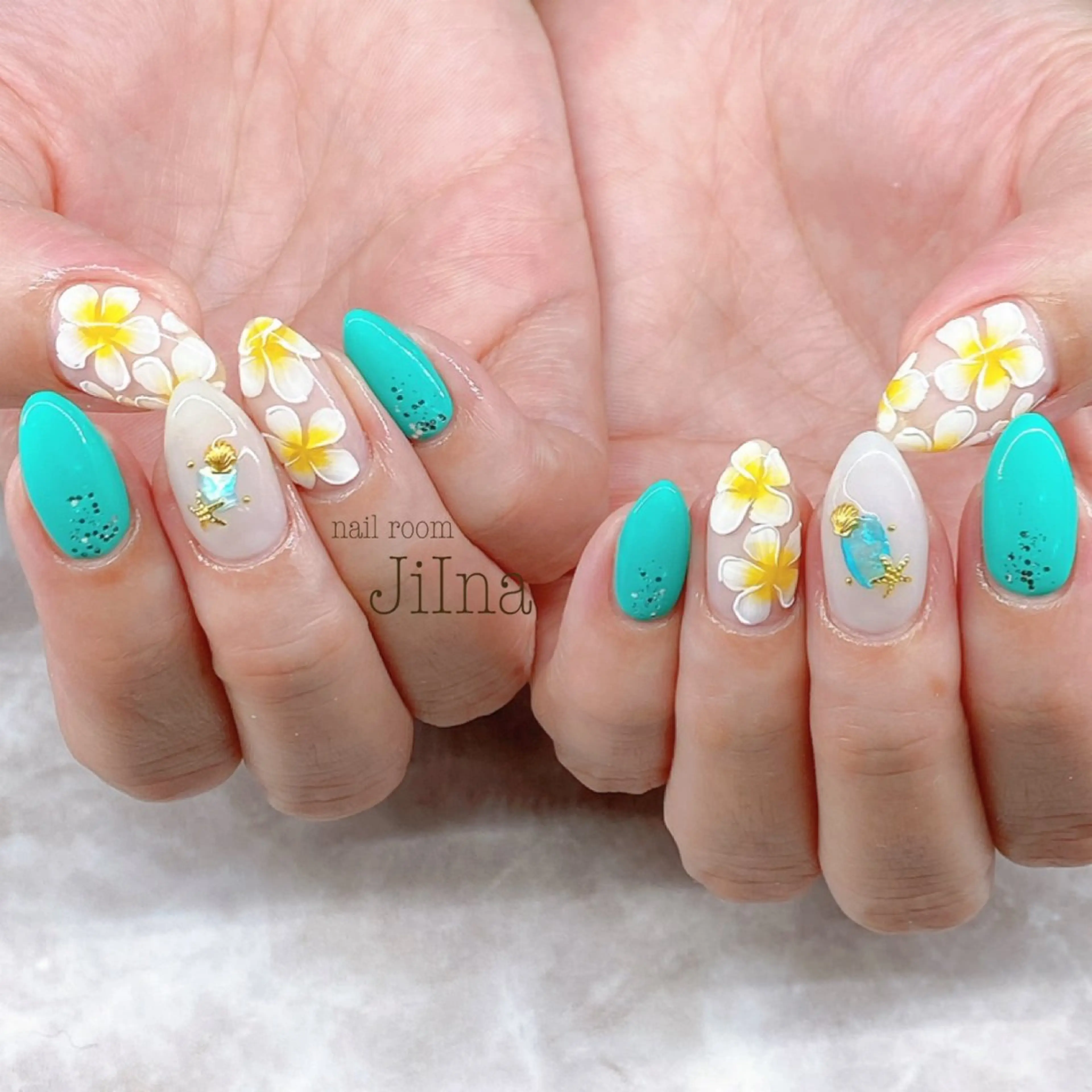 ネイル 持ち込み JiIna nailのネイルデザイン