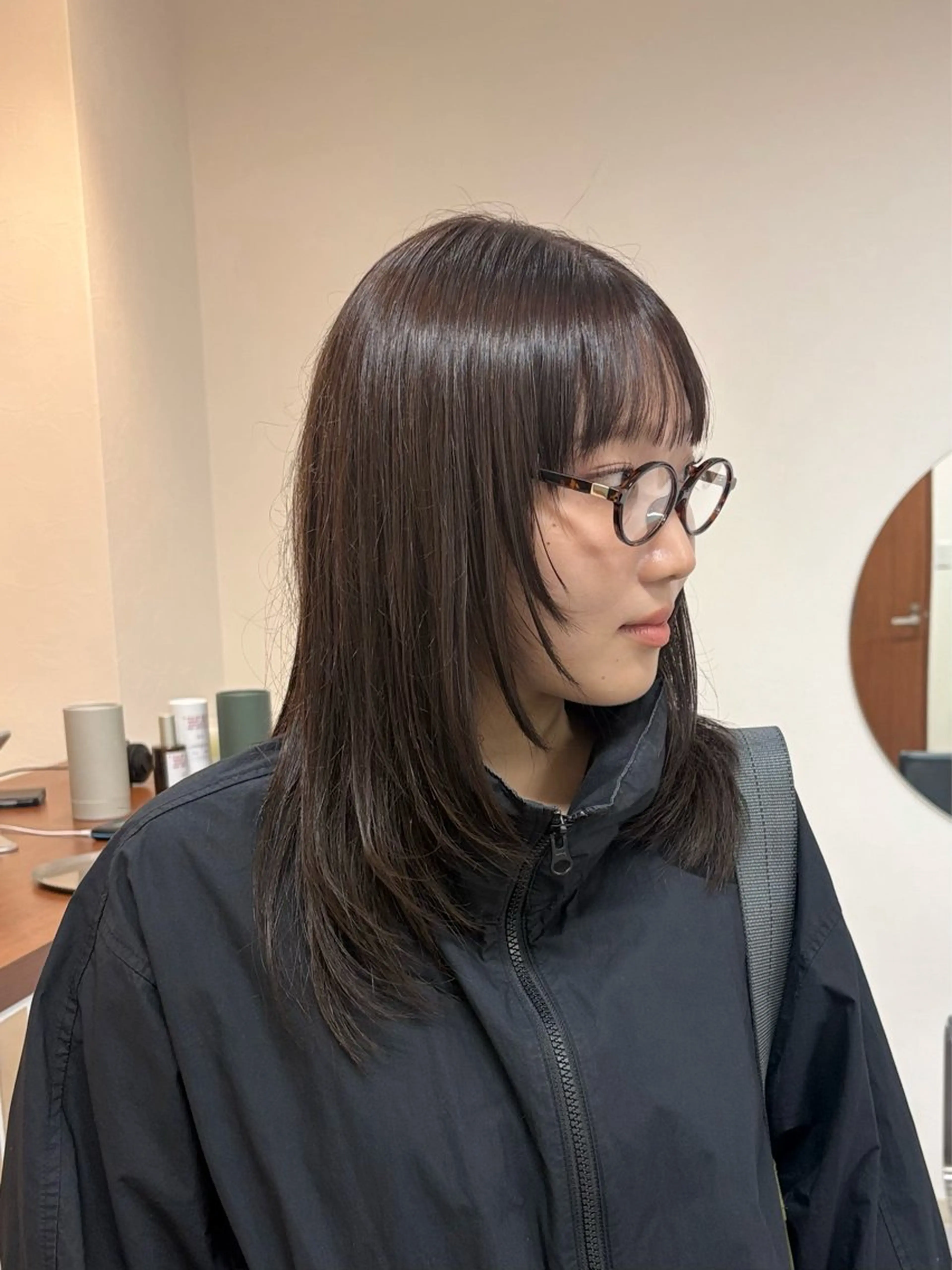 ミディアム カラー ブラウンカラー 顔周りカット レイヤーカット カット ヘアカラー トリートメント ハル🌸柔色/ ブリーチなし/艶髪のヘアスタイル