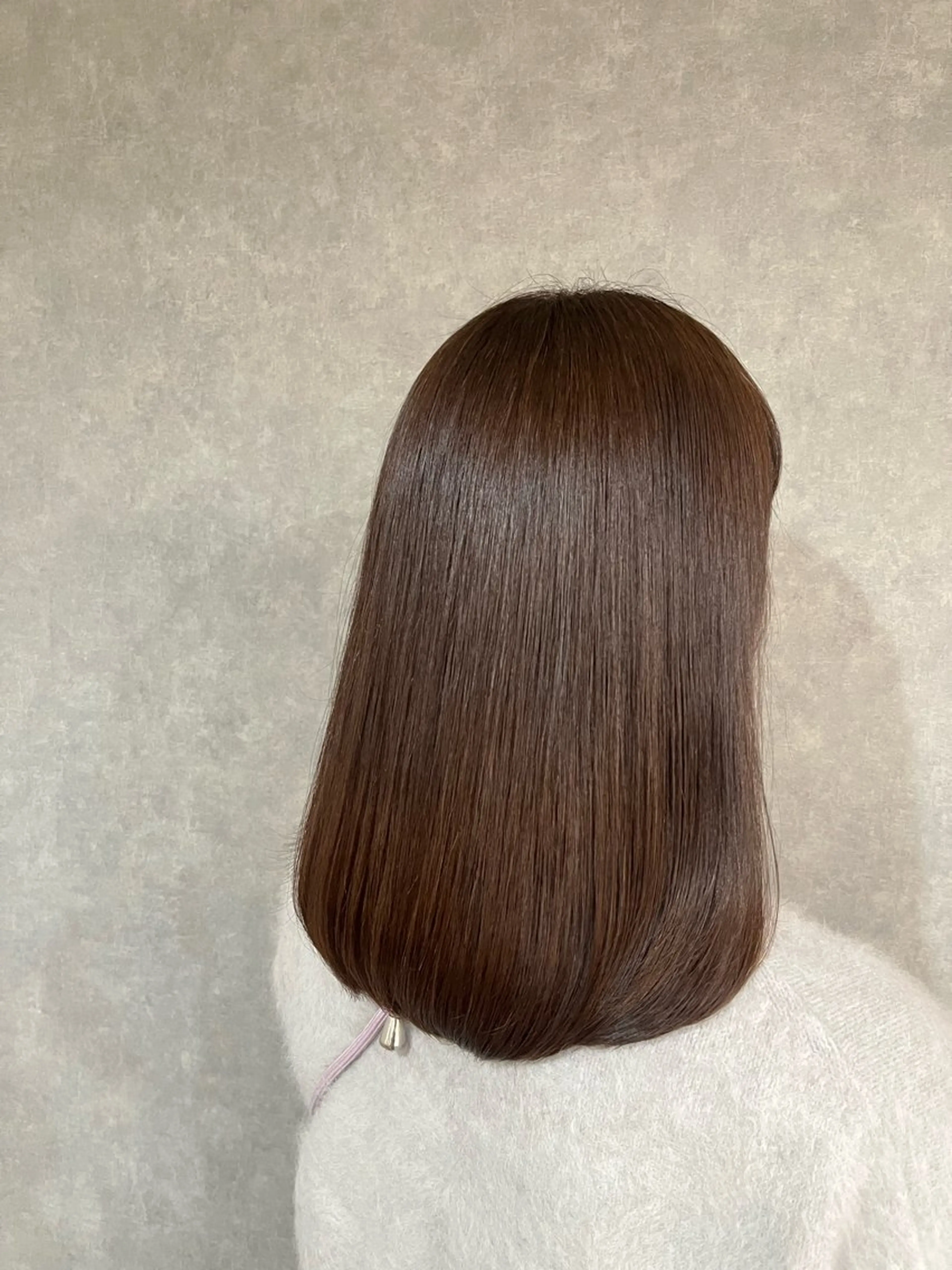 ミディアム 山岡 美穂のヘアスタイル