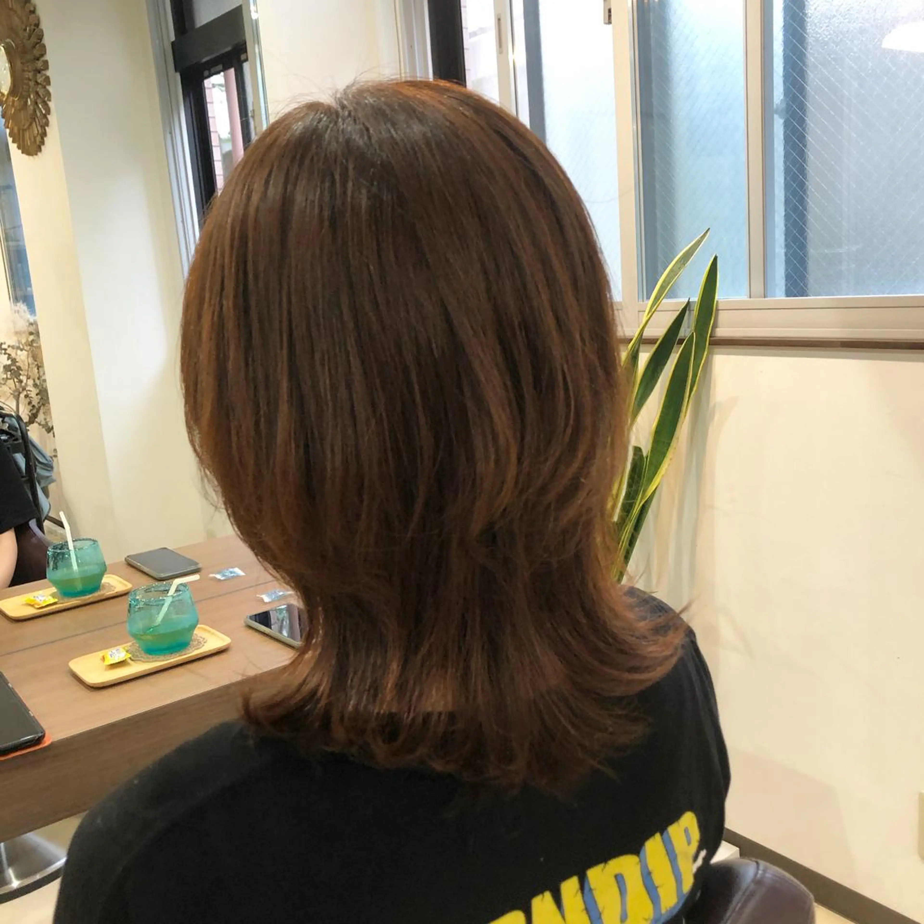 ミディアム くびれヘア レイヤーカット ウルフカット SOL .✂︎ 松永李帆のヘアスタイル