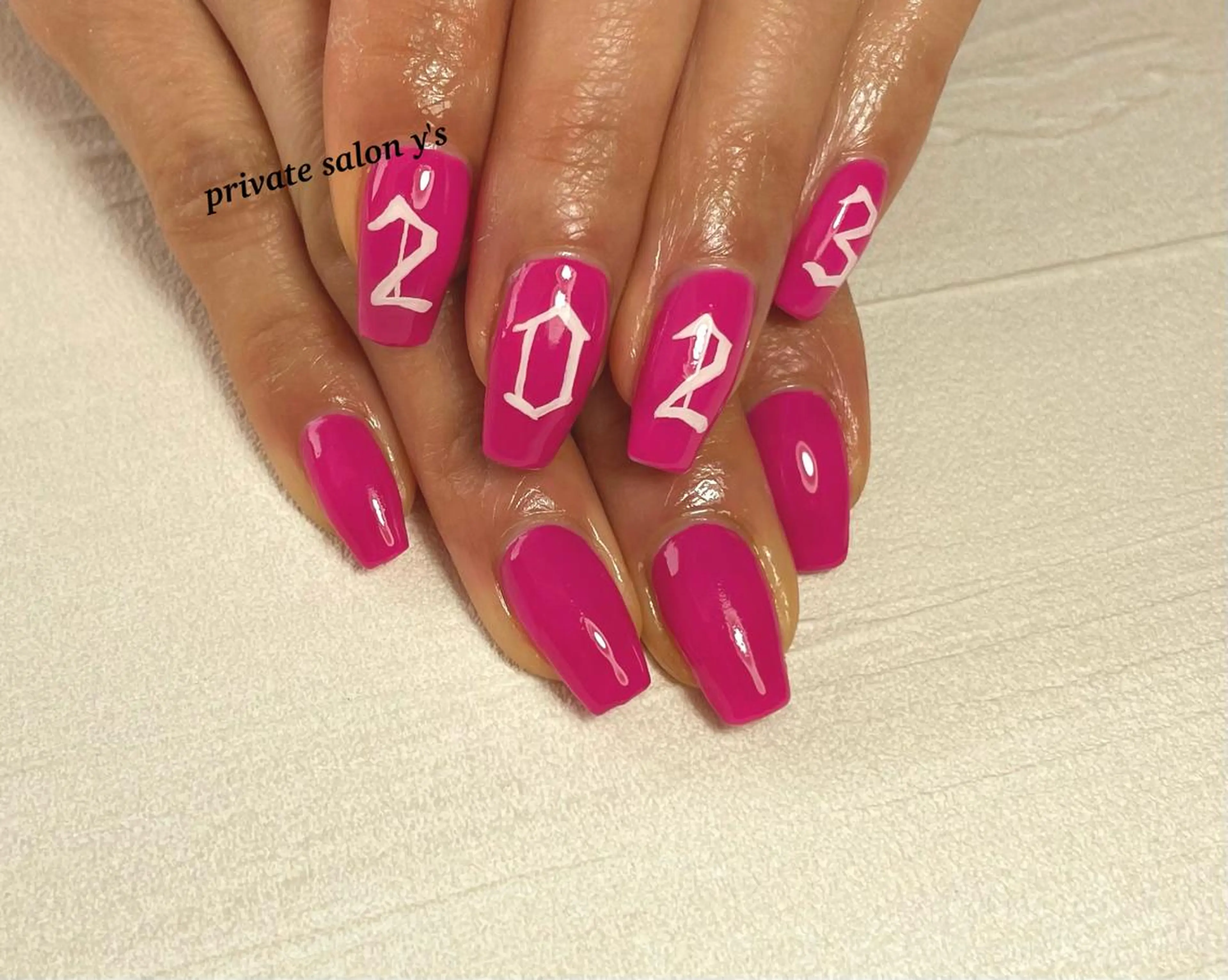 ネイル y' sのネイルデザイン