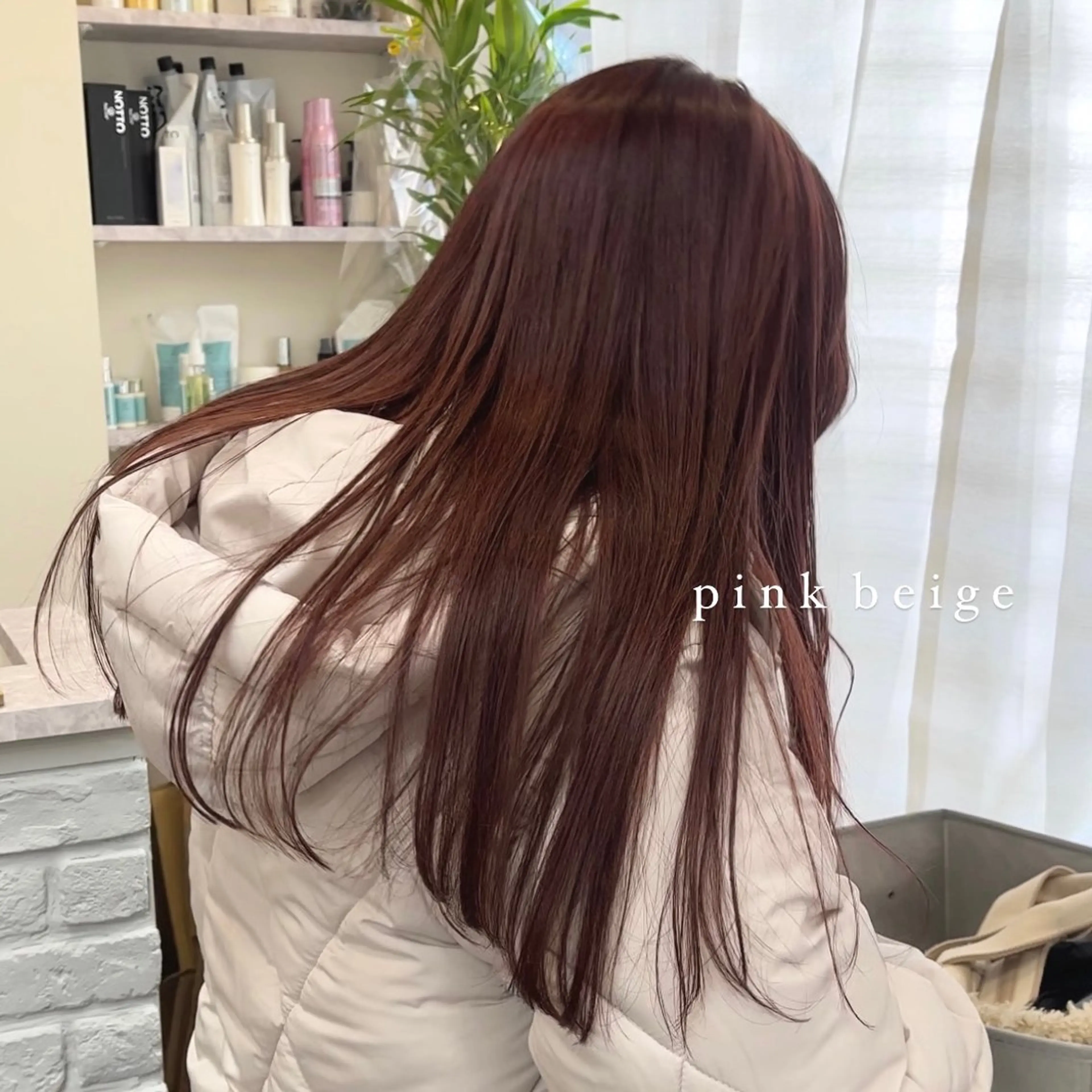 ロング カラー ベージュカラー ブリーチ ピンクカラー ピンクベージュ カット ヘアカラー トリートメント 佐藤 瑚碧のヘアスタイル