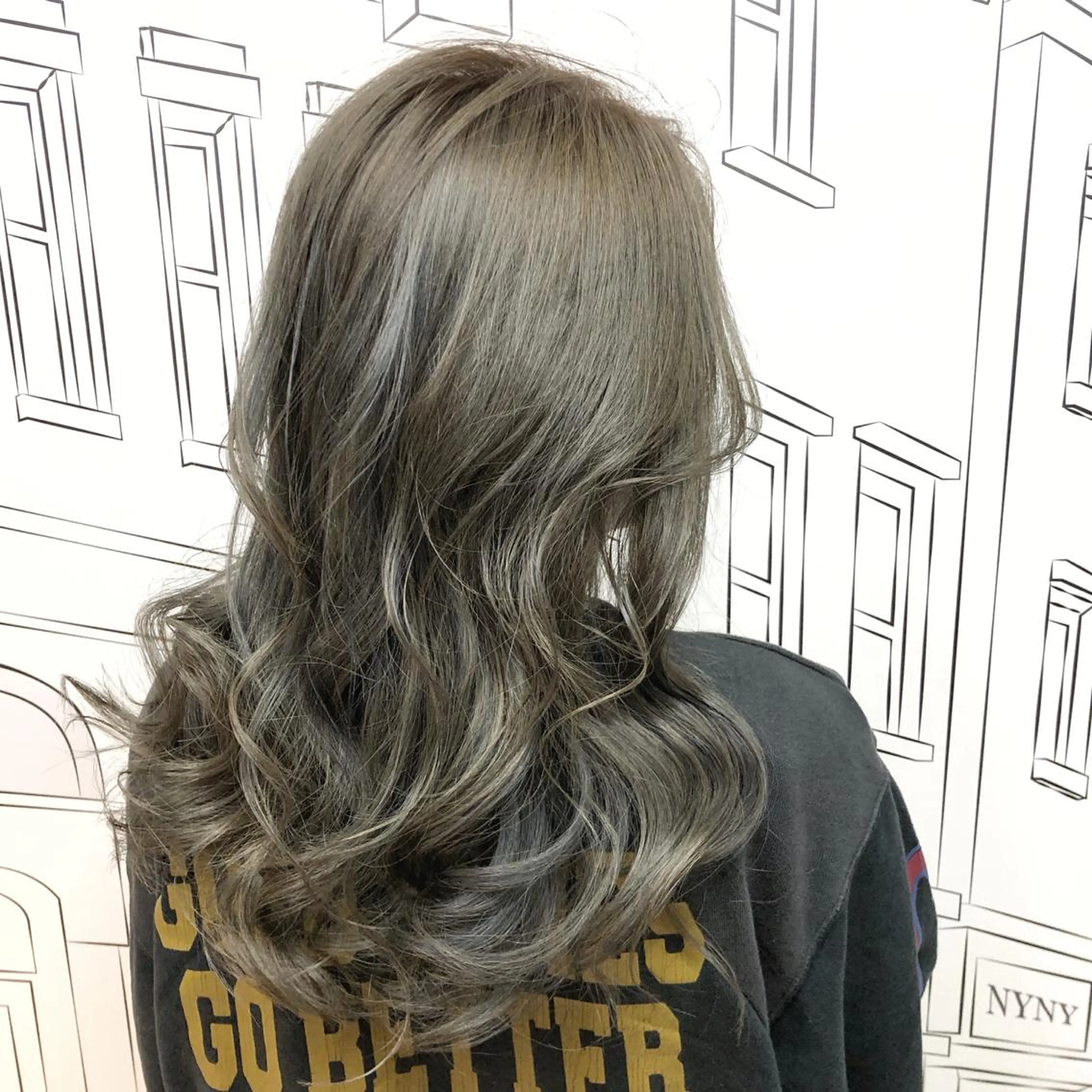 セミロング カラー グレージュ 外国人風カラー ヘアカラー レイヤー⭐️カラー ⭐️平川雅史のヘアスタイル