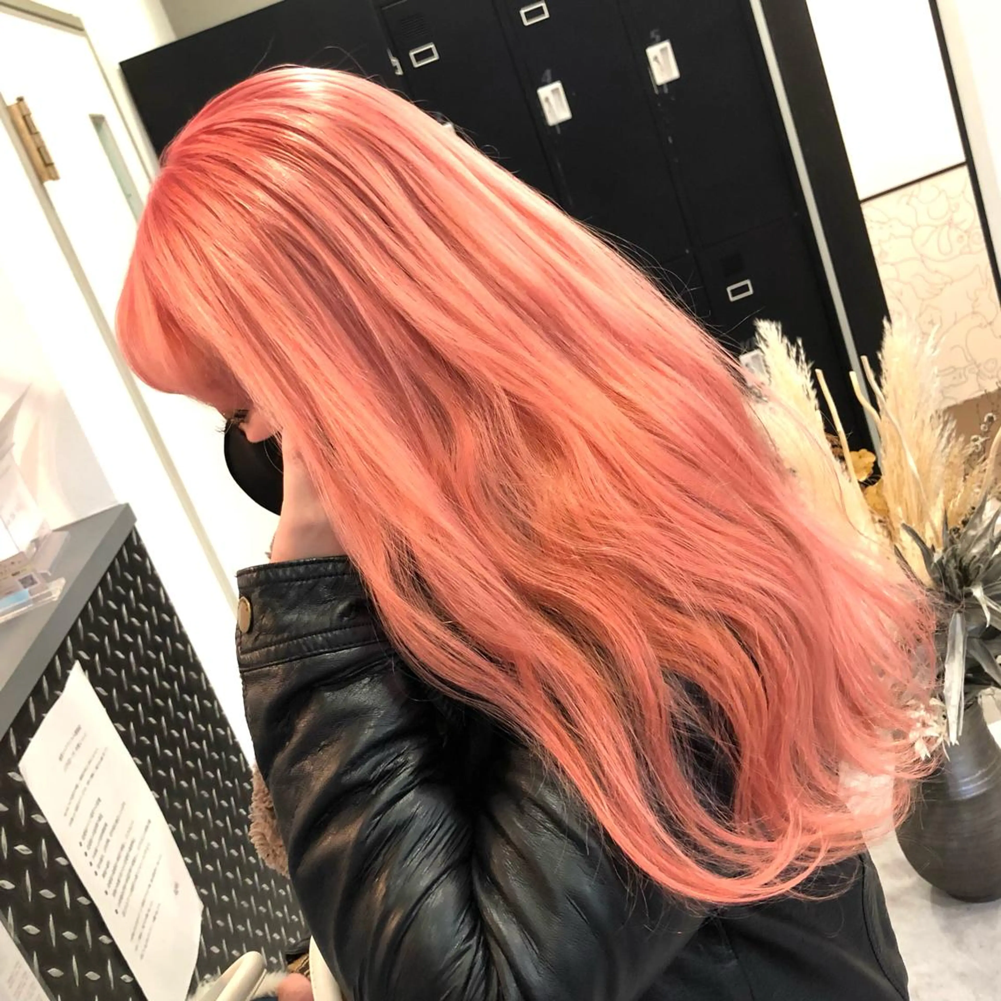 ロング ハイライト レイヤーカット 𝐍𝐄𝐎 𝐉𝐔𝐑𝐈のネイルデザイン