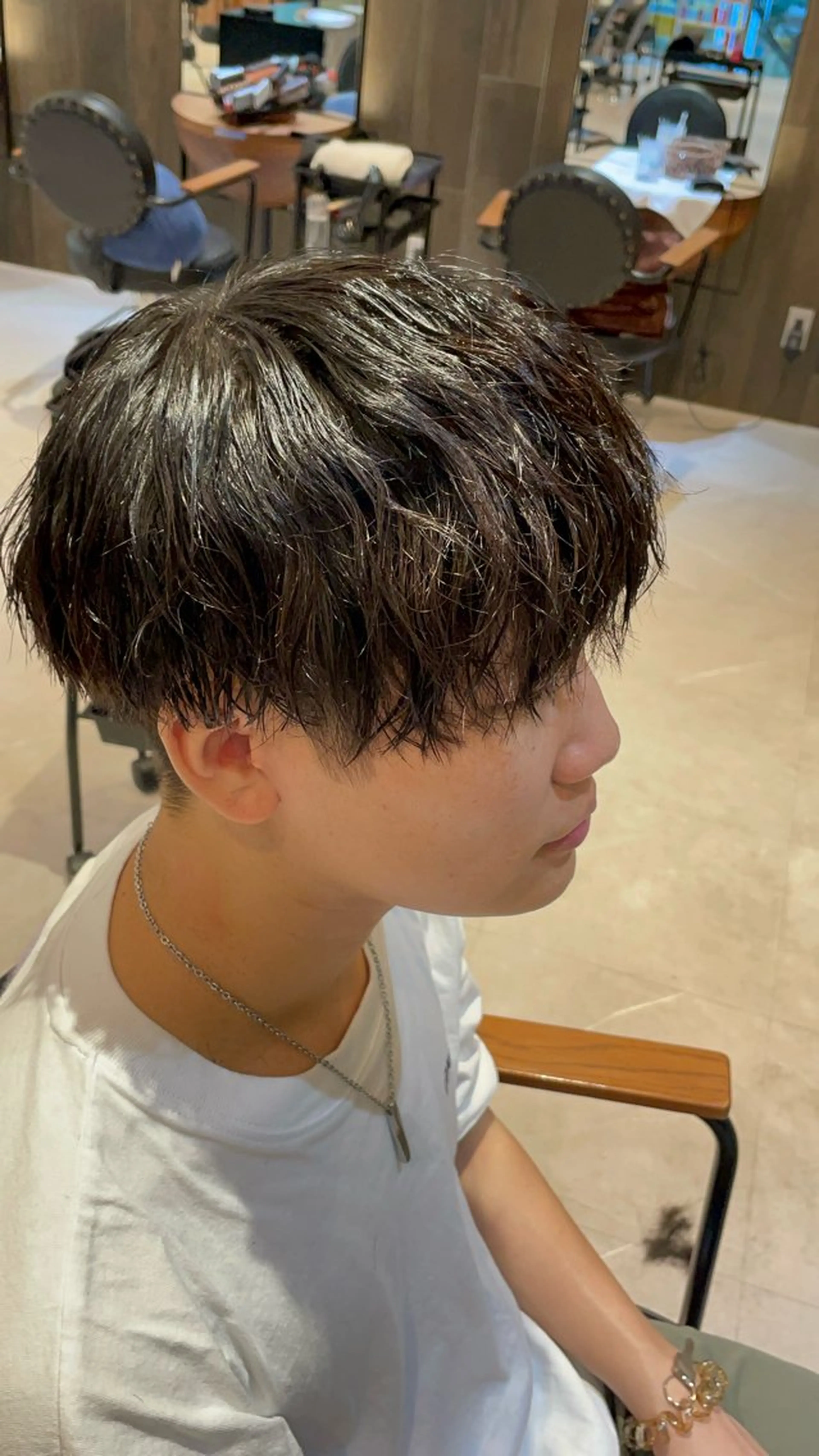 メンズ メンズパーマ メンズツイストパーマ ツイストパーマ オリーブカラー🫒/ ハッシュカット/みゆのヘアスタイル