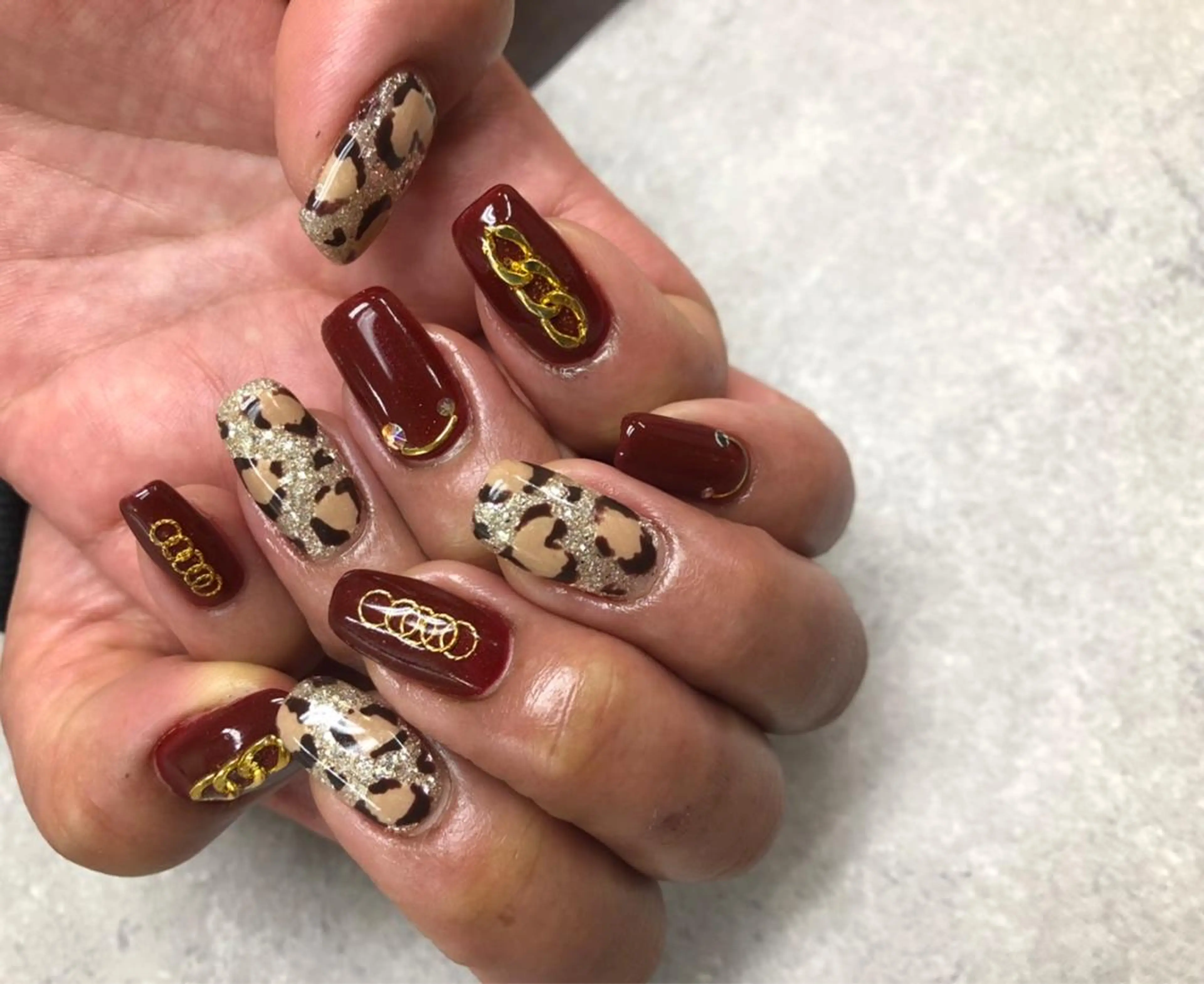 ネイル アニマル柄 ボルドー ハンドネイル ハンドケア FASTNAIL PLUS 新宿店のネイルデザイン