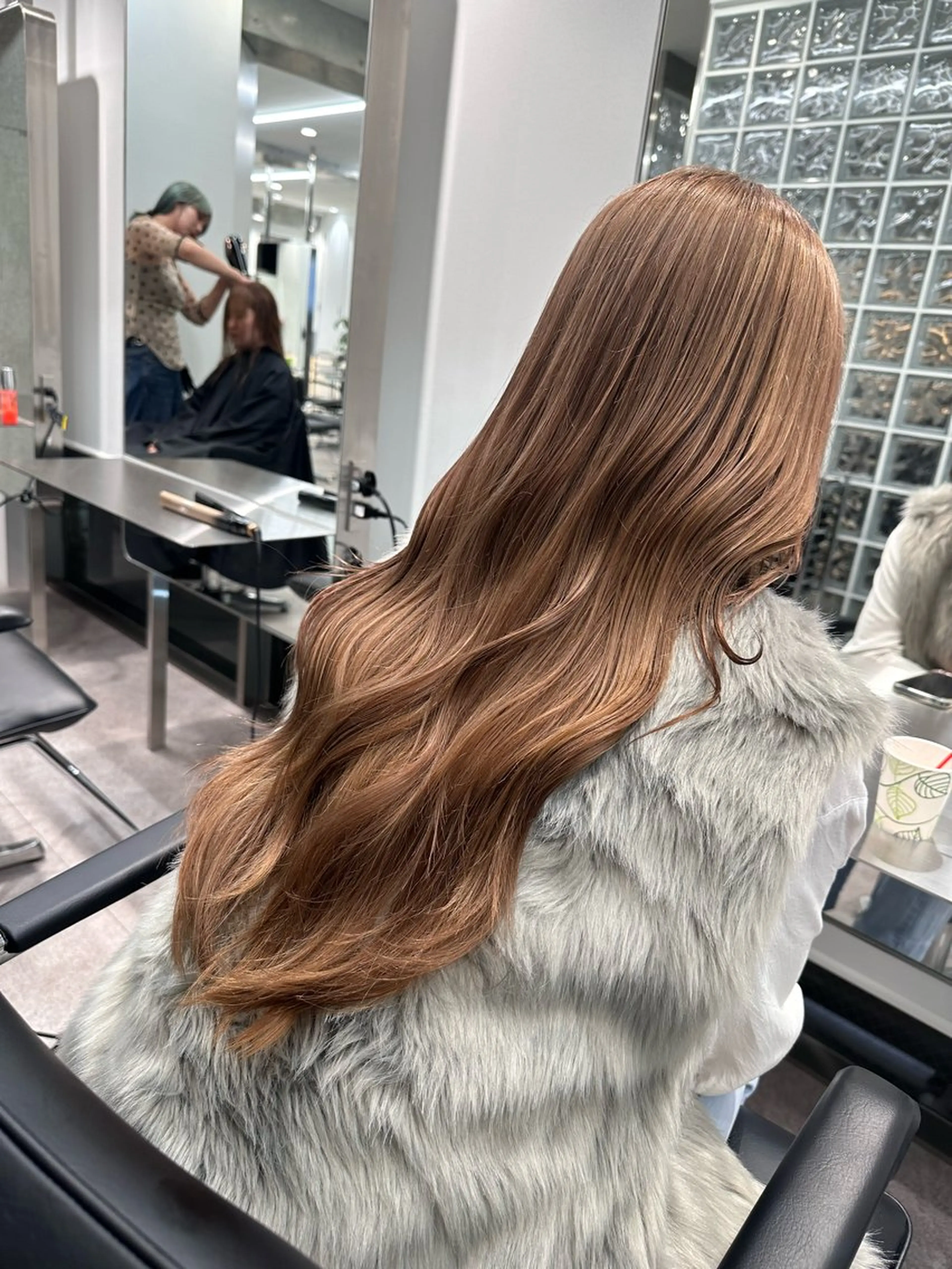 ロング ミルクティーベージュ /三村克彦のヘアスタイル