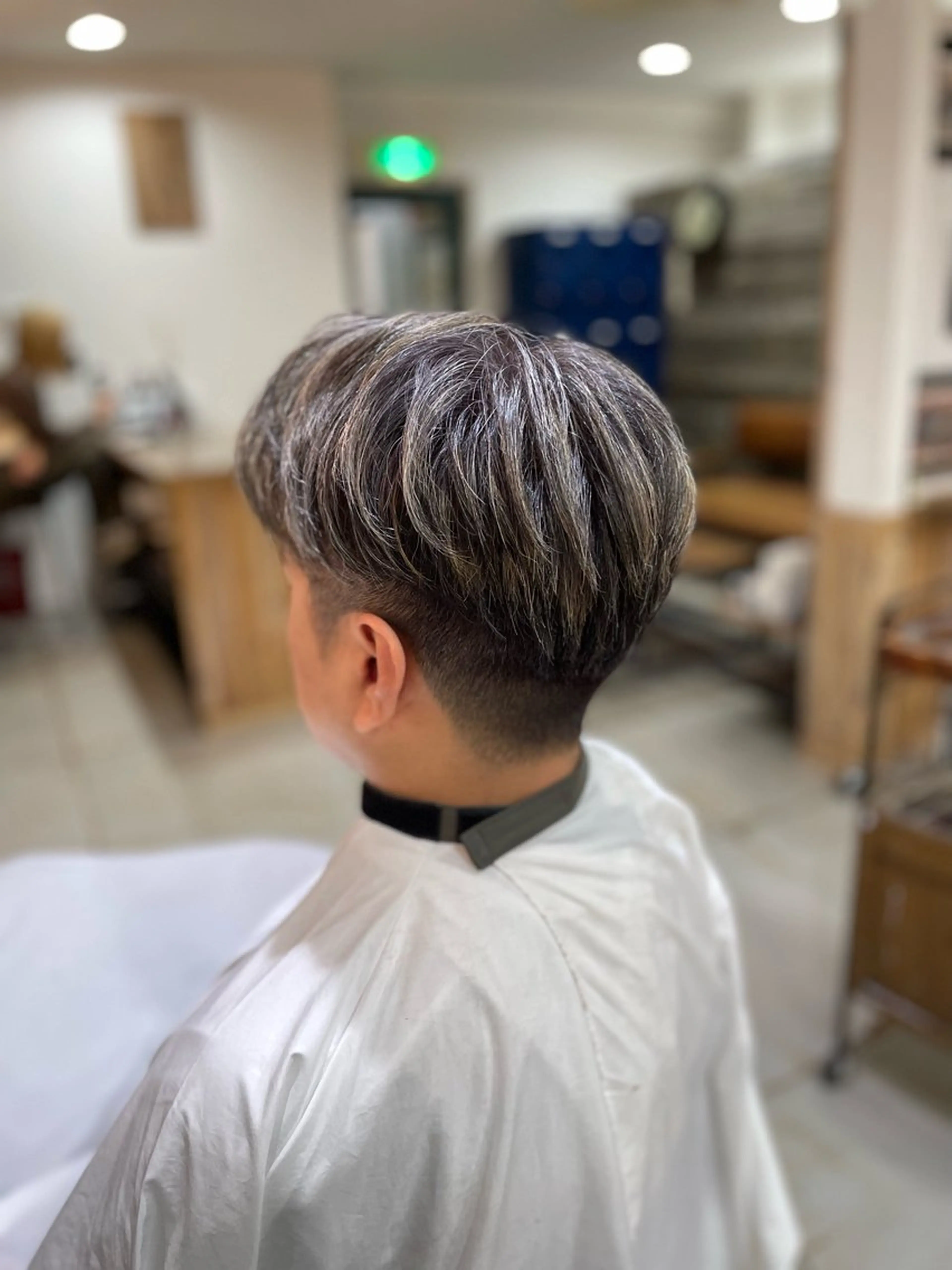 ショート メンズ ヘアカラー Kana .のヘアスタイル