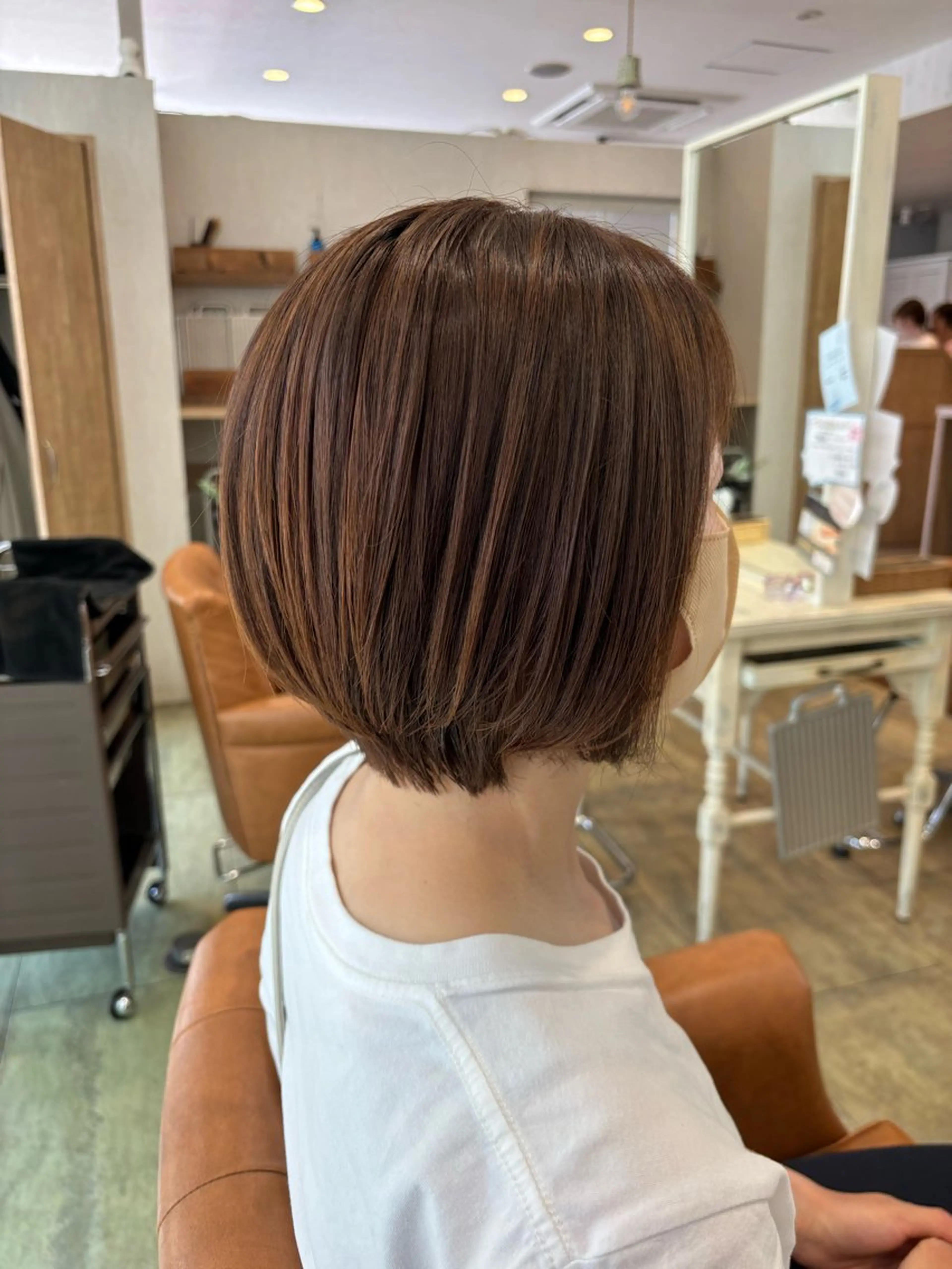 ショート YURINO /ボブ ベージュ/ハイトーンのヘアスタイル