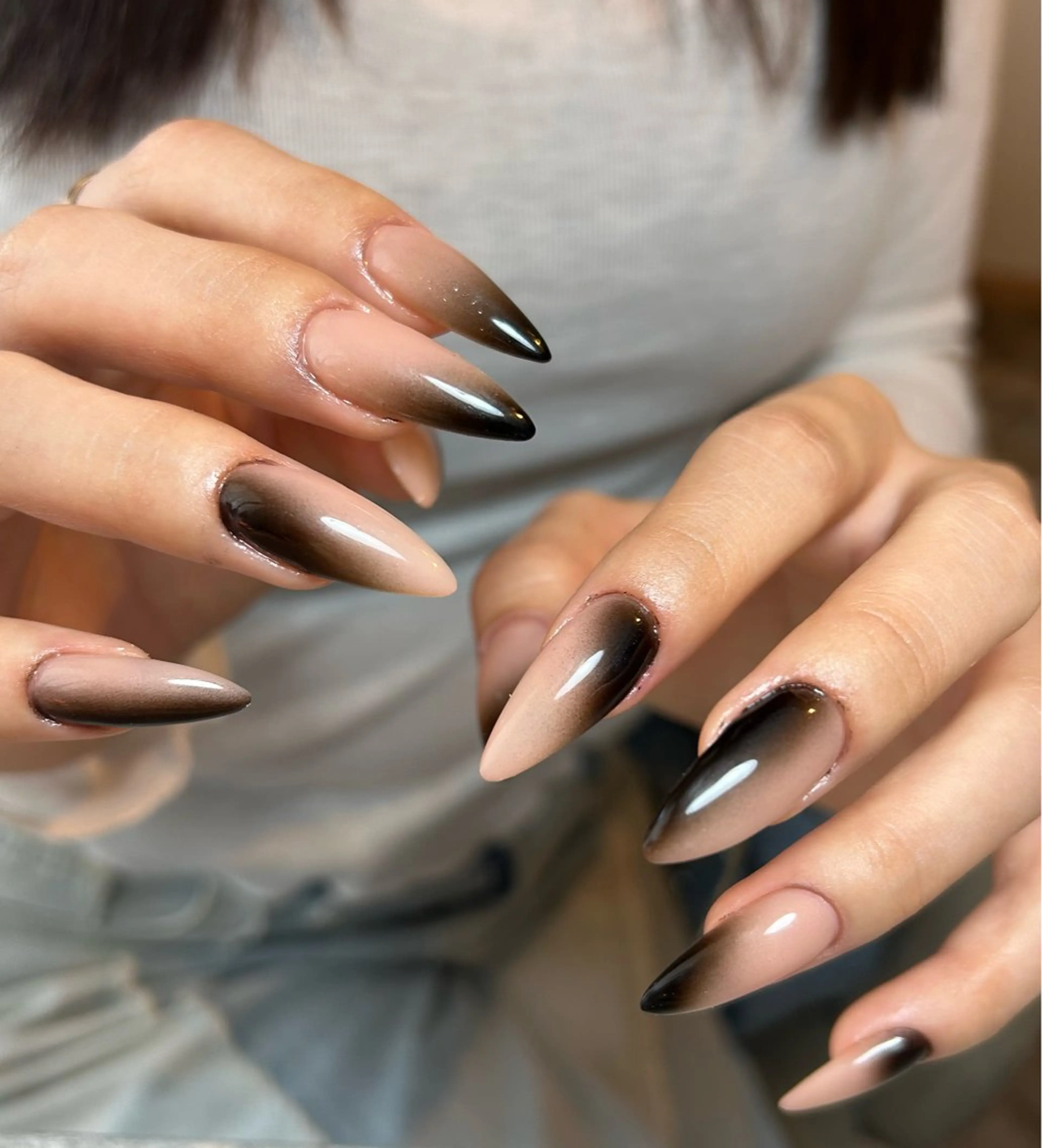 ネイル ハンドネイル フットネイル 三味 夏生のネイルデザイン