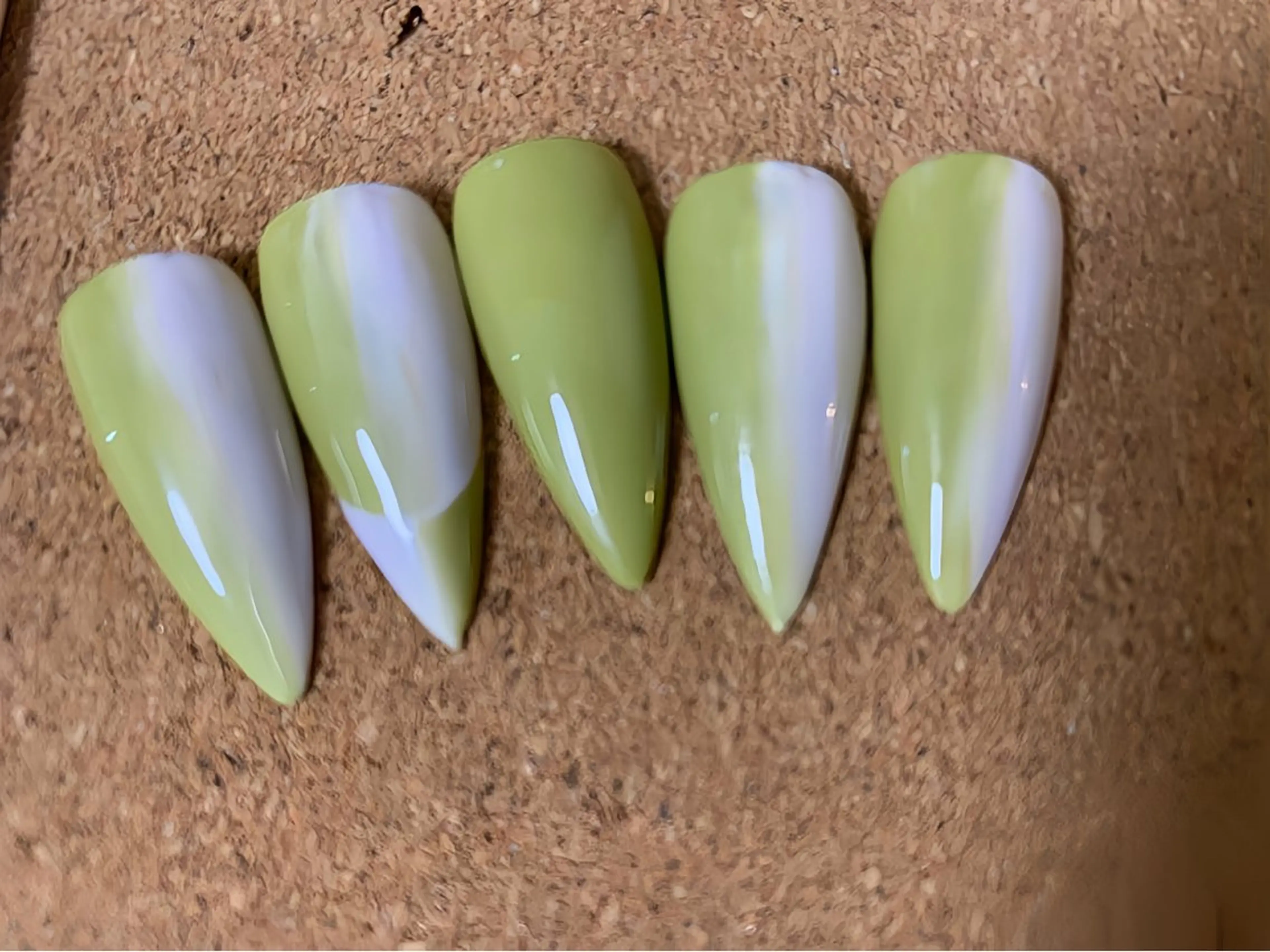 ネイル しょう えんきんのネイルデザイン