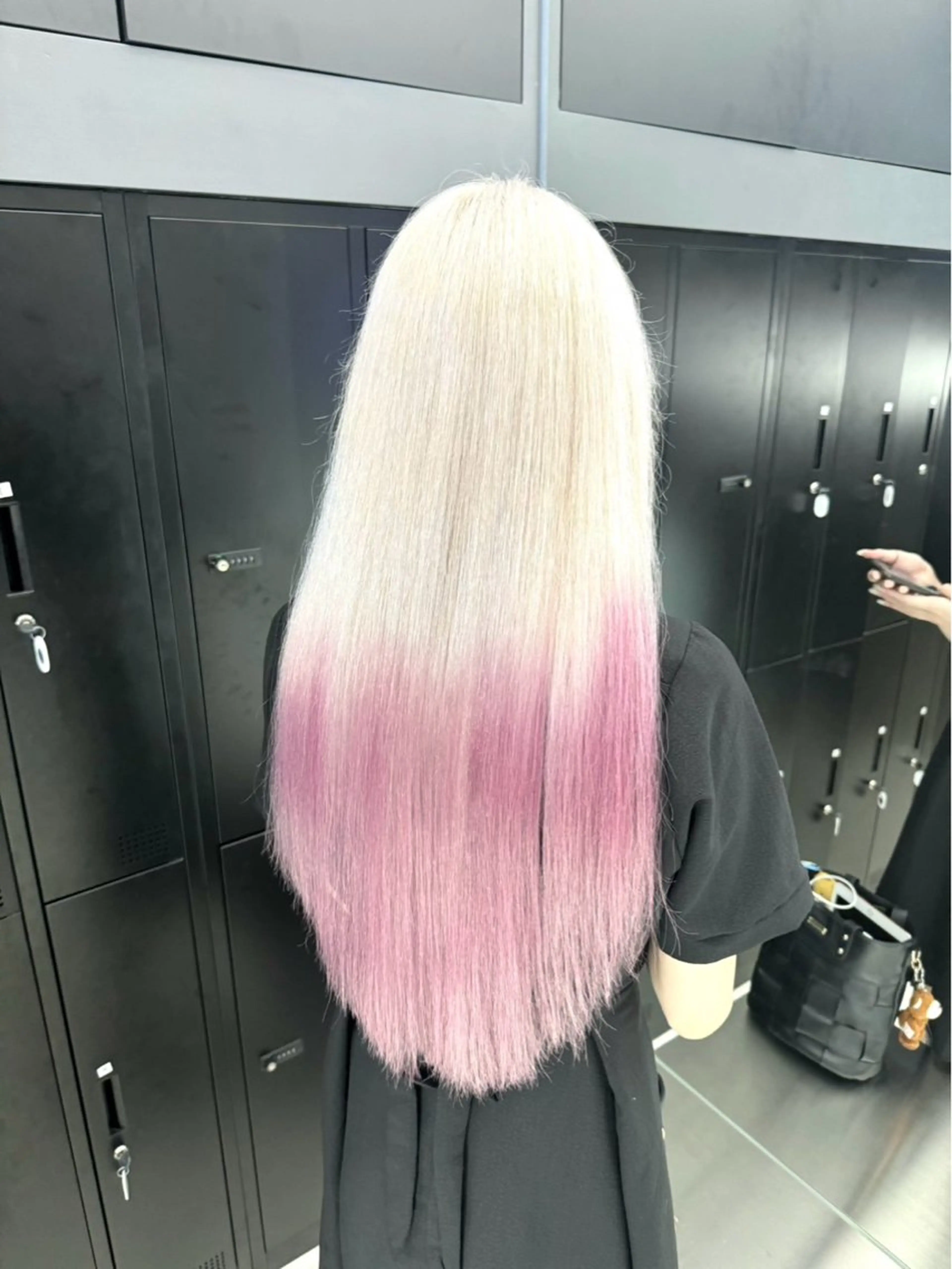 ロング カラー りょうへい/ 全頭ブリーチ/渋谷のヘアスタイル