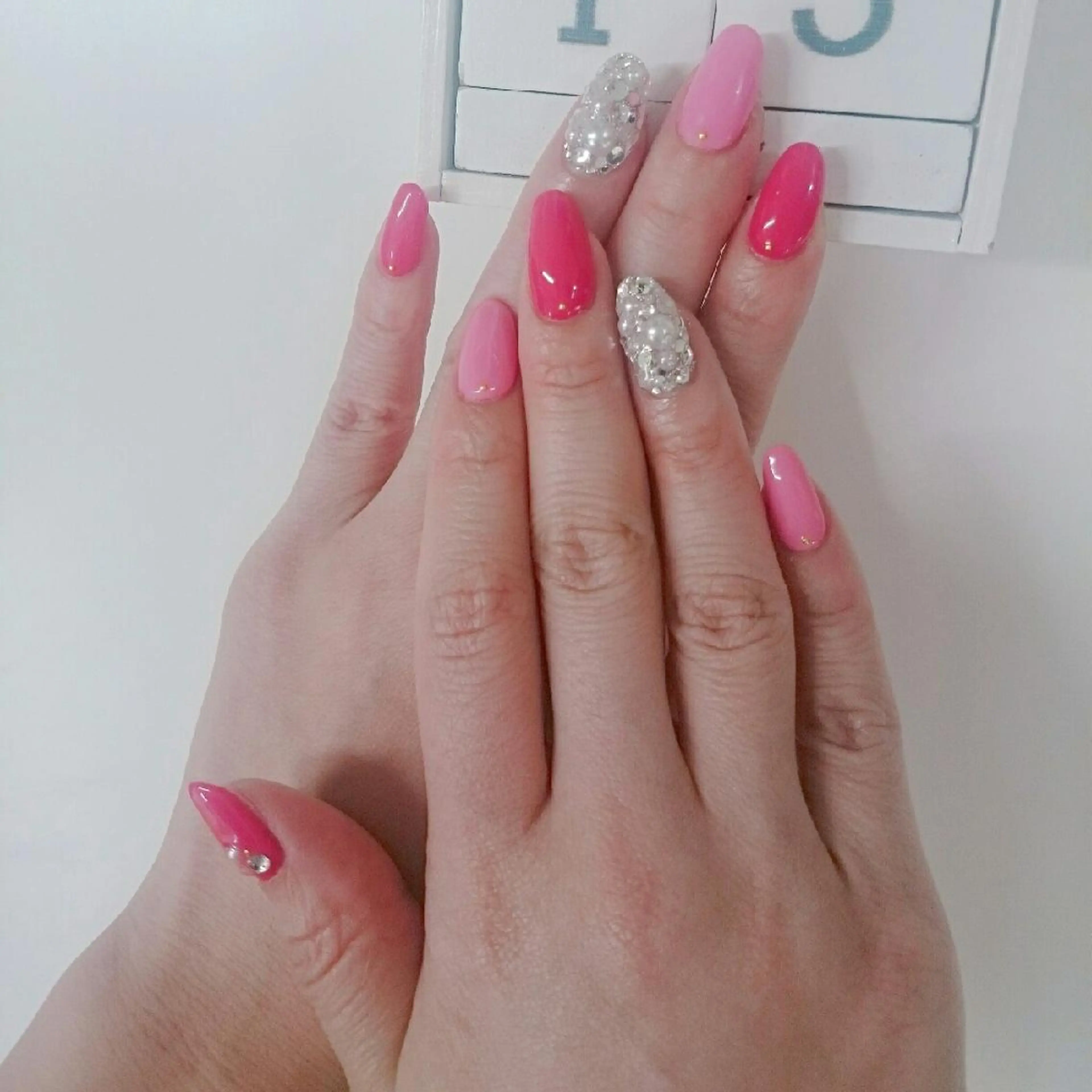 ネイル ピンク ストーンネイル JEWEL nailのネイルデザイン