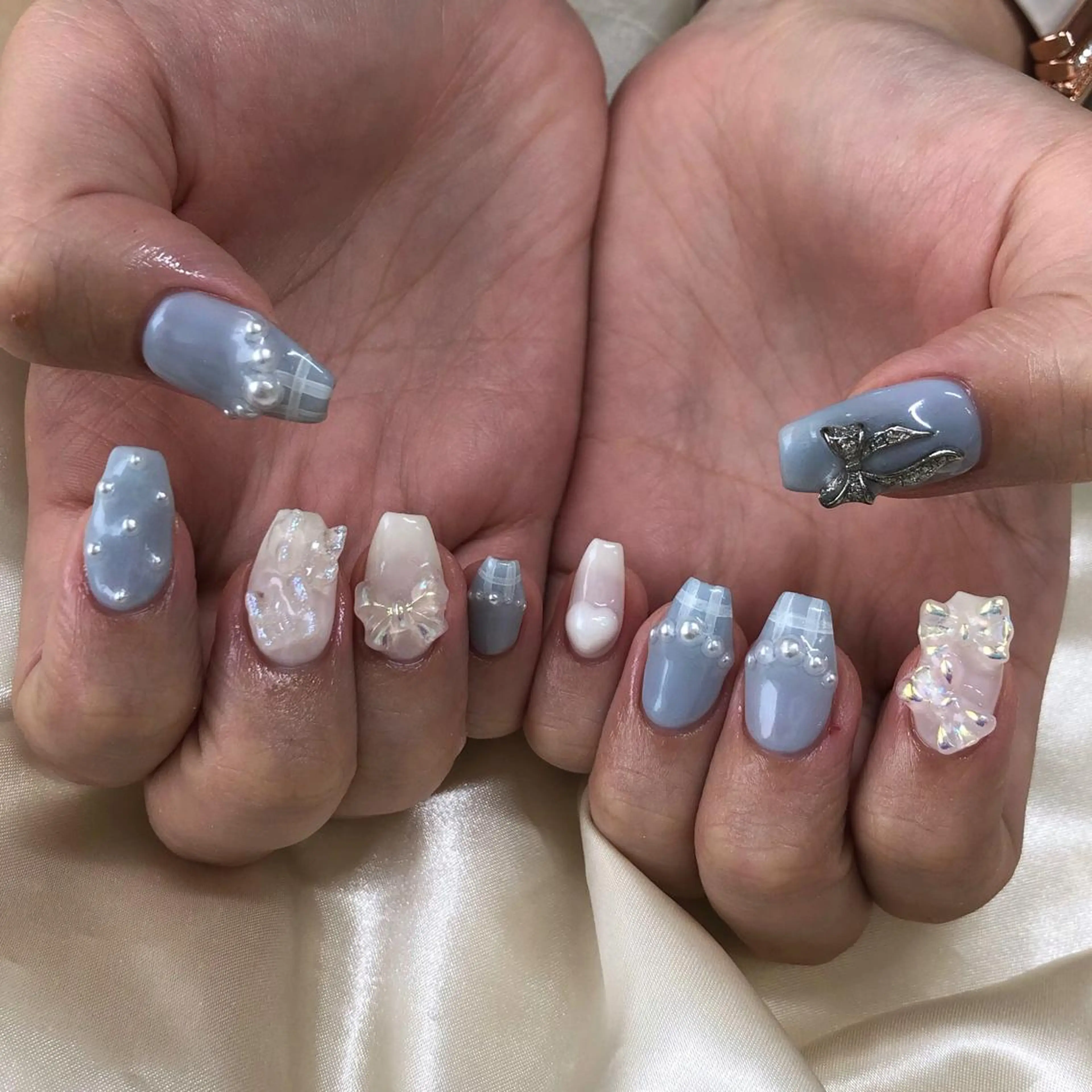 ネイル ハンドネイル ViViA momokaのネイルデザイン